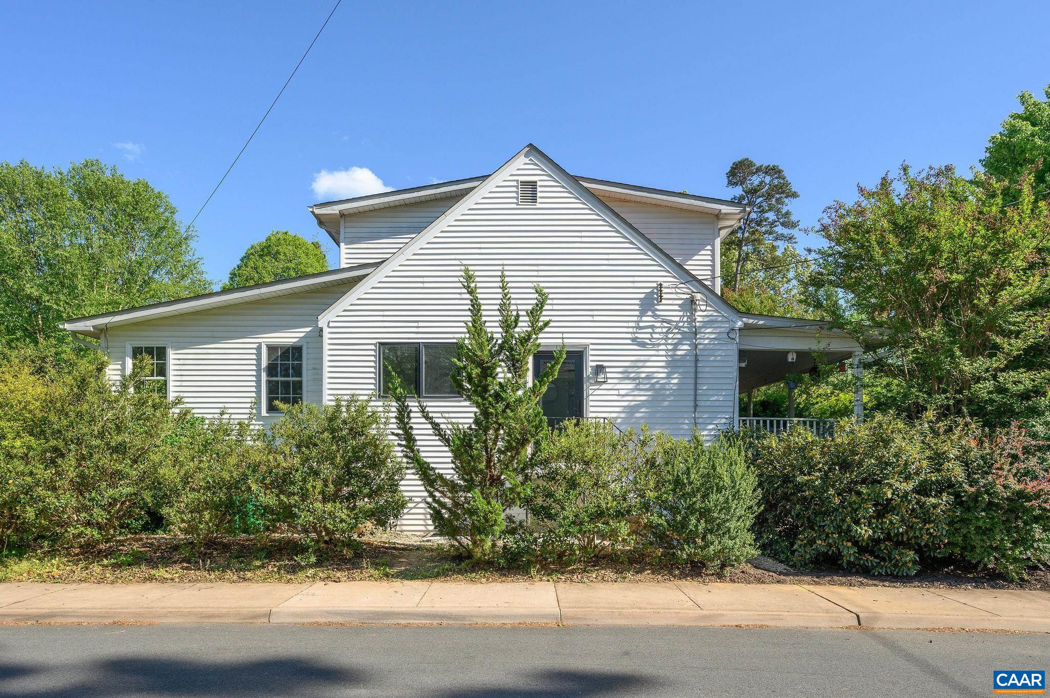 2720 JEFFERSON PARK AVE