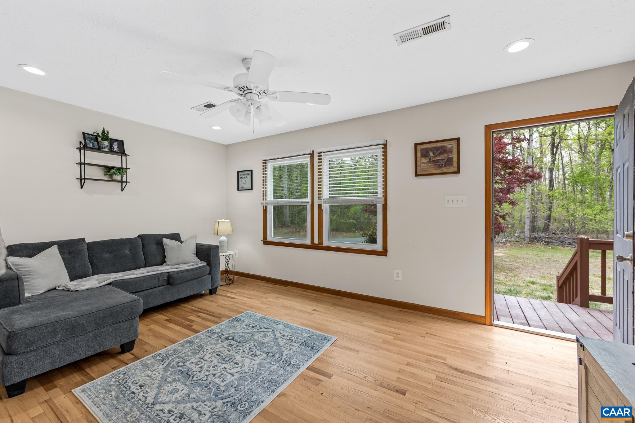 4586 SPOTSWOOD TRL