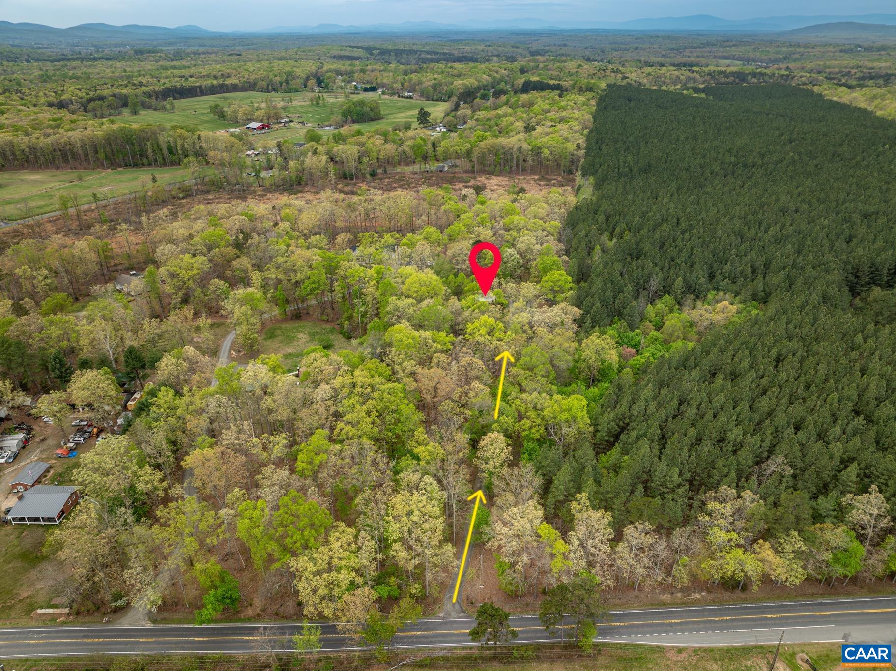 4586 SPOTSWOOD TRL