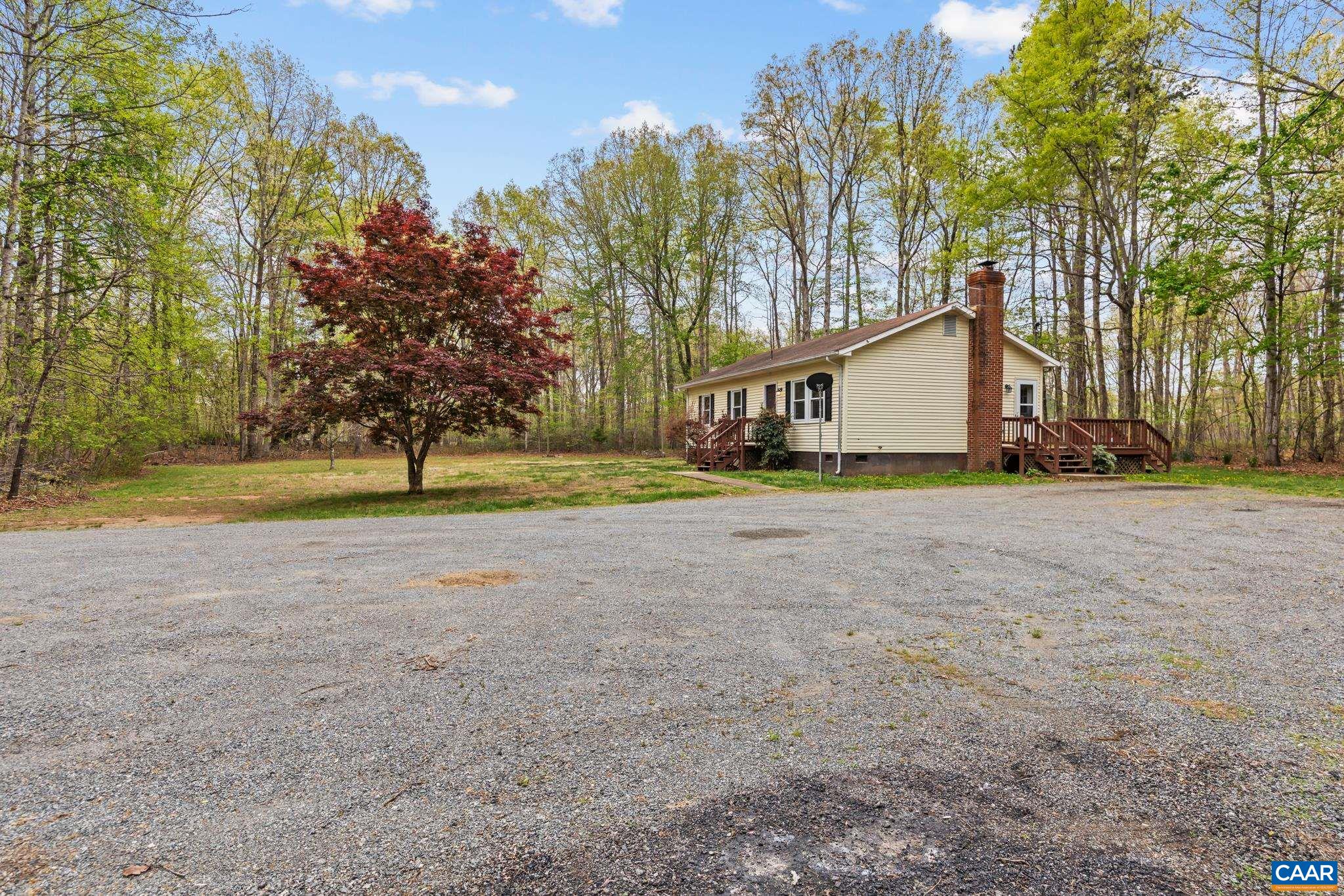 4586 SPOTSWOOD TRL