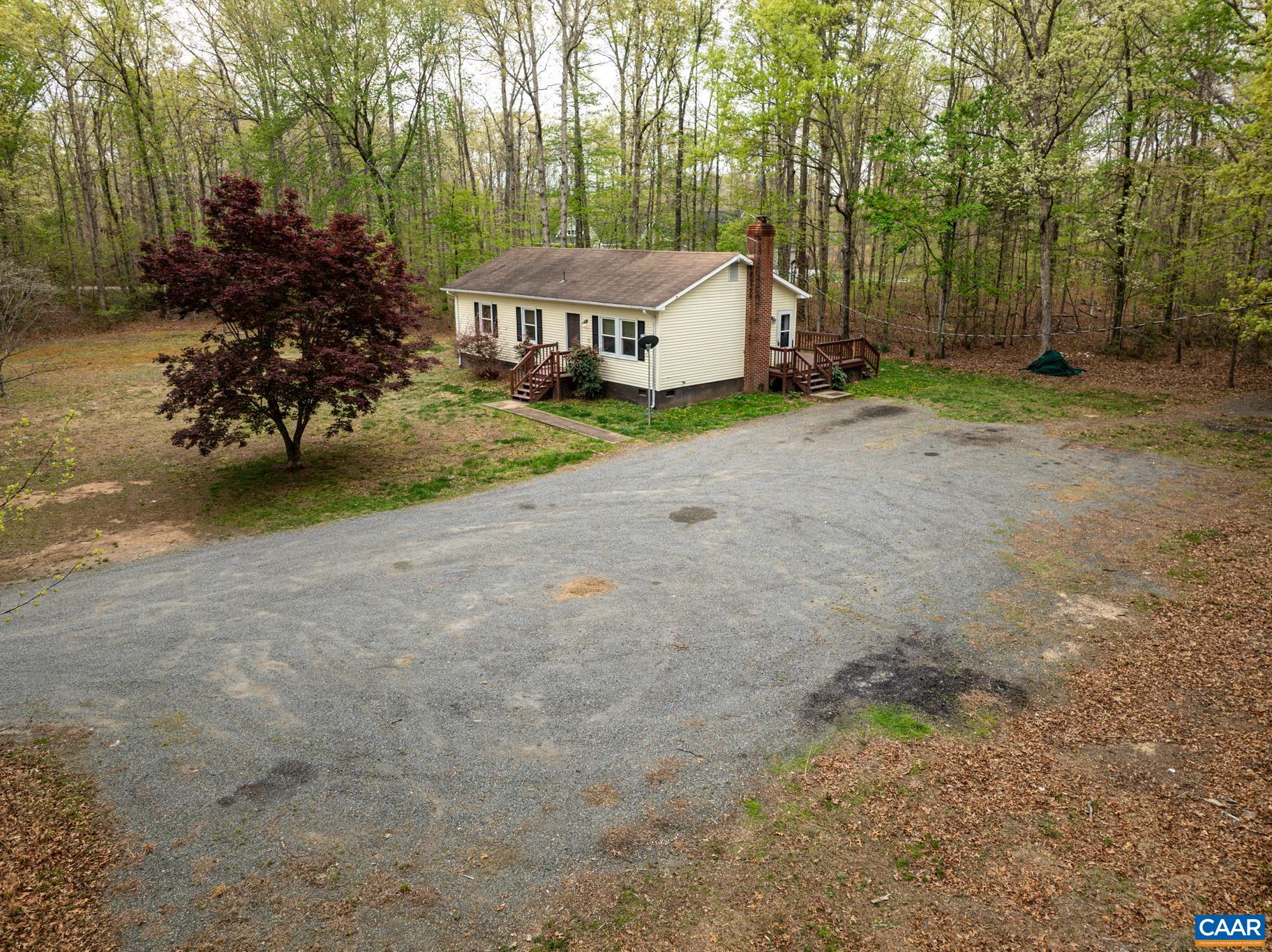 4586 SPOTSWOOD TRL