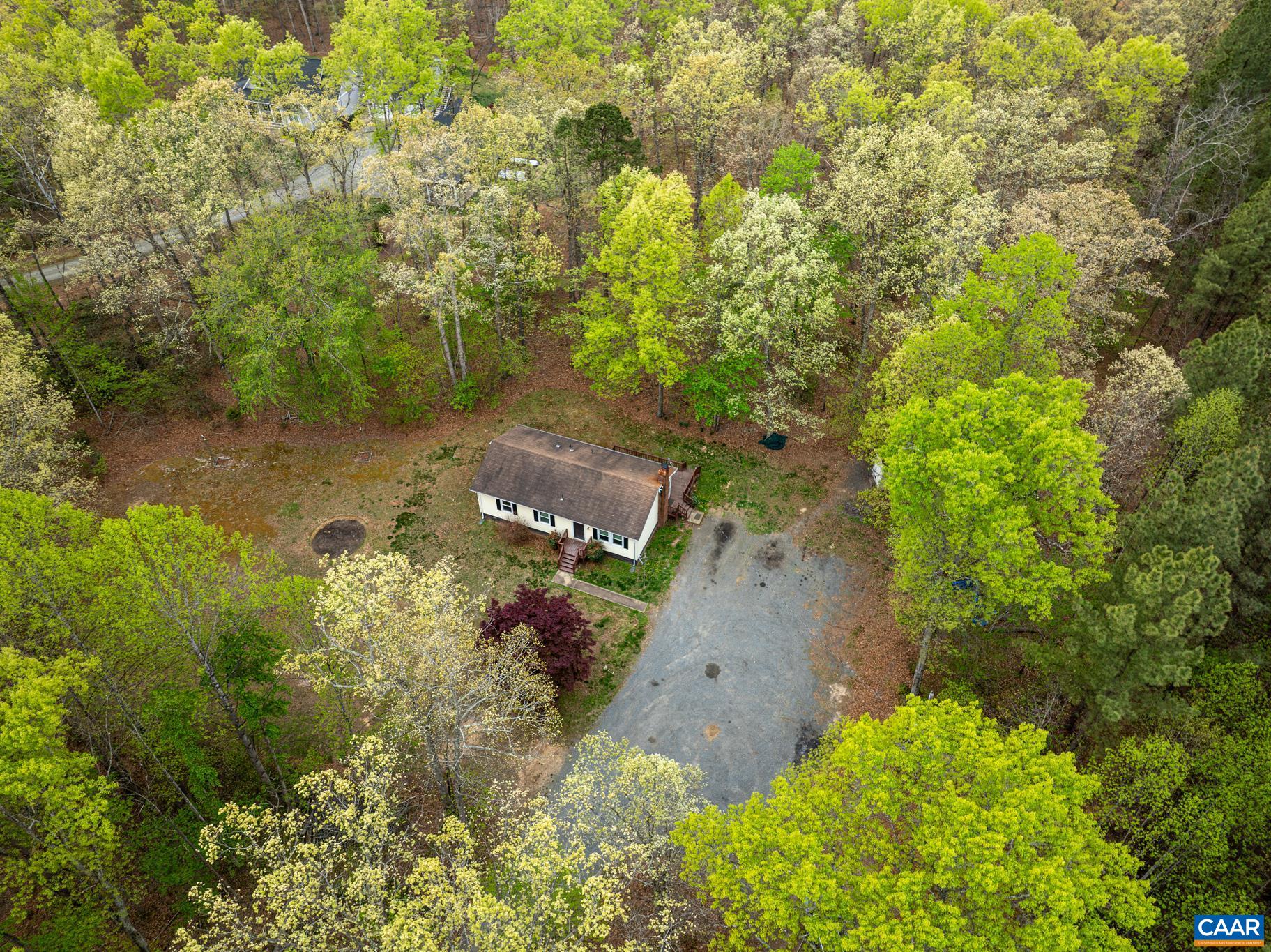 4586 SPOTSWOOD TRL