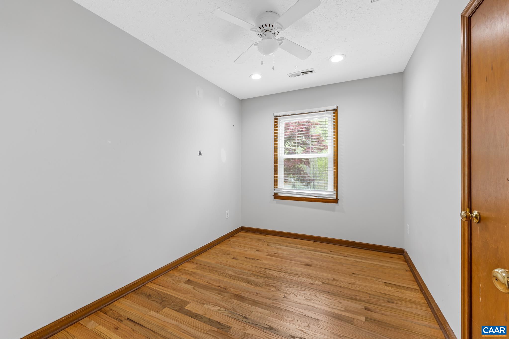 4586 SPOTSWOOD TRL