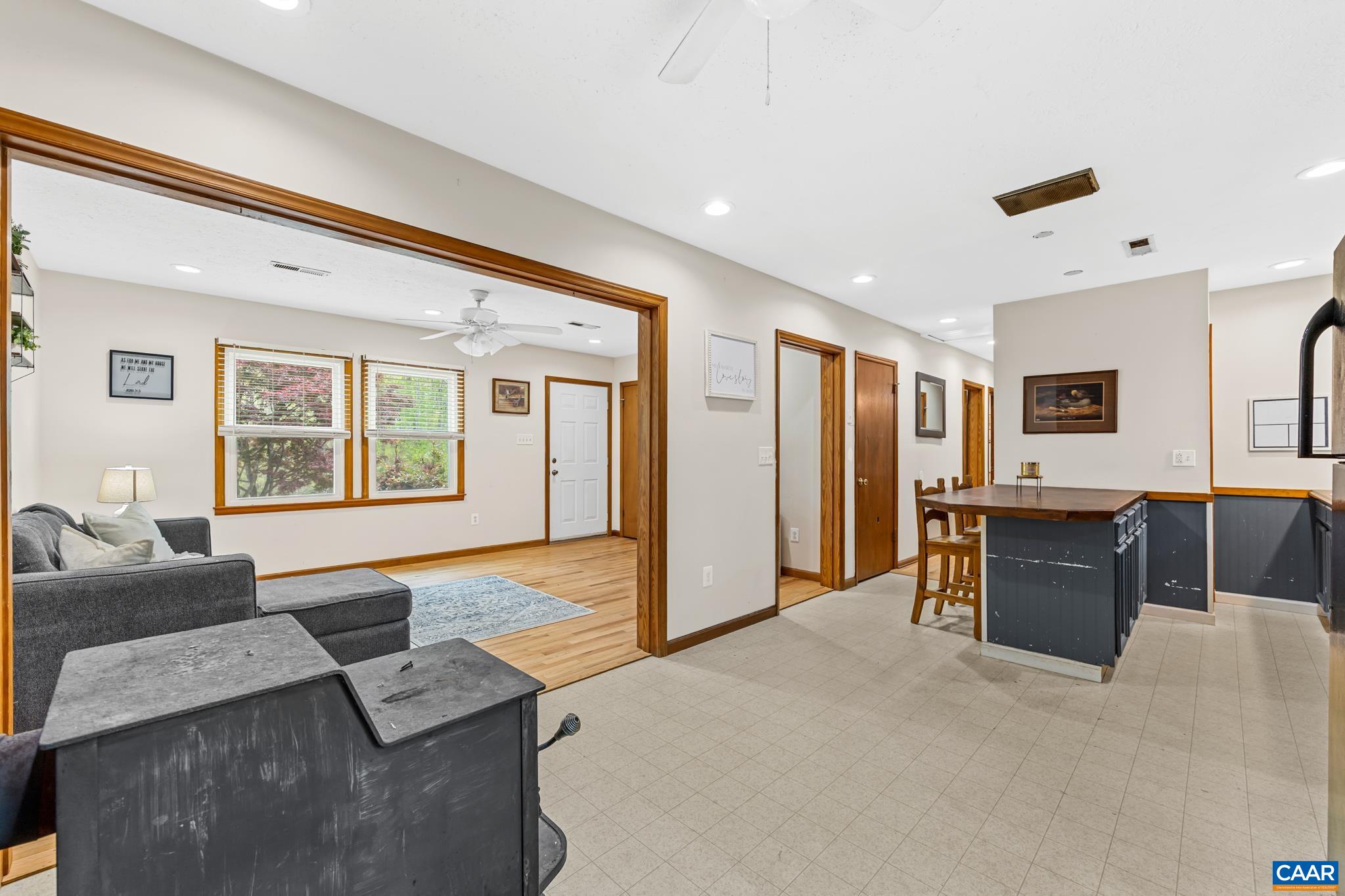 4586 SPOTSWOOD TRL