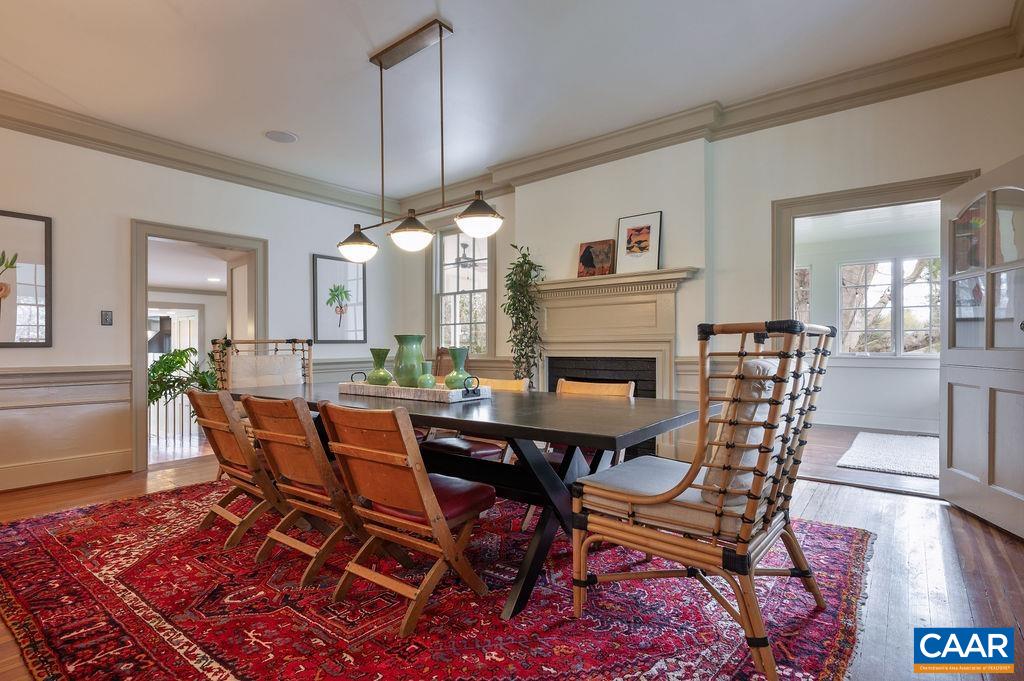 2233 EARLYSVILLE RD