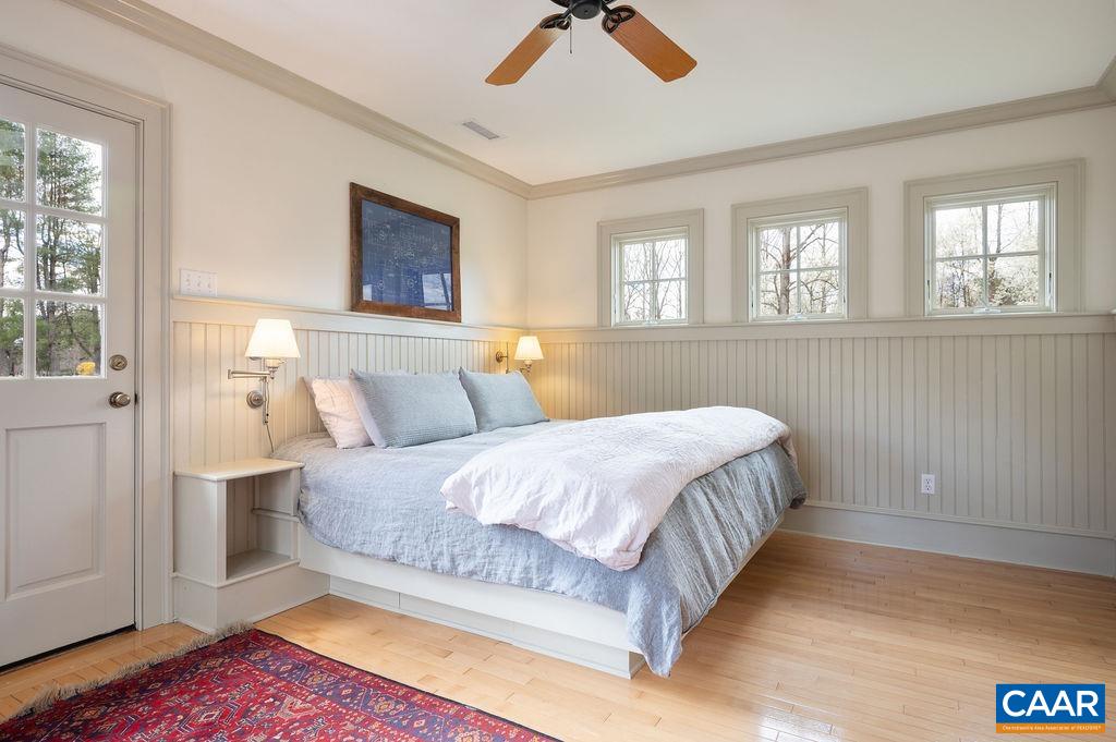 2233 EARLYSVILLE RD