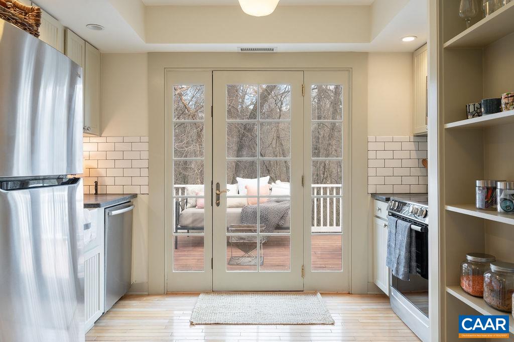 2233 EARLYSVILLE RD