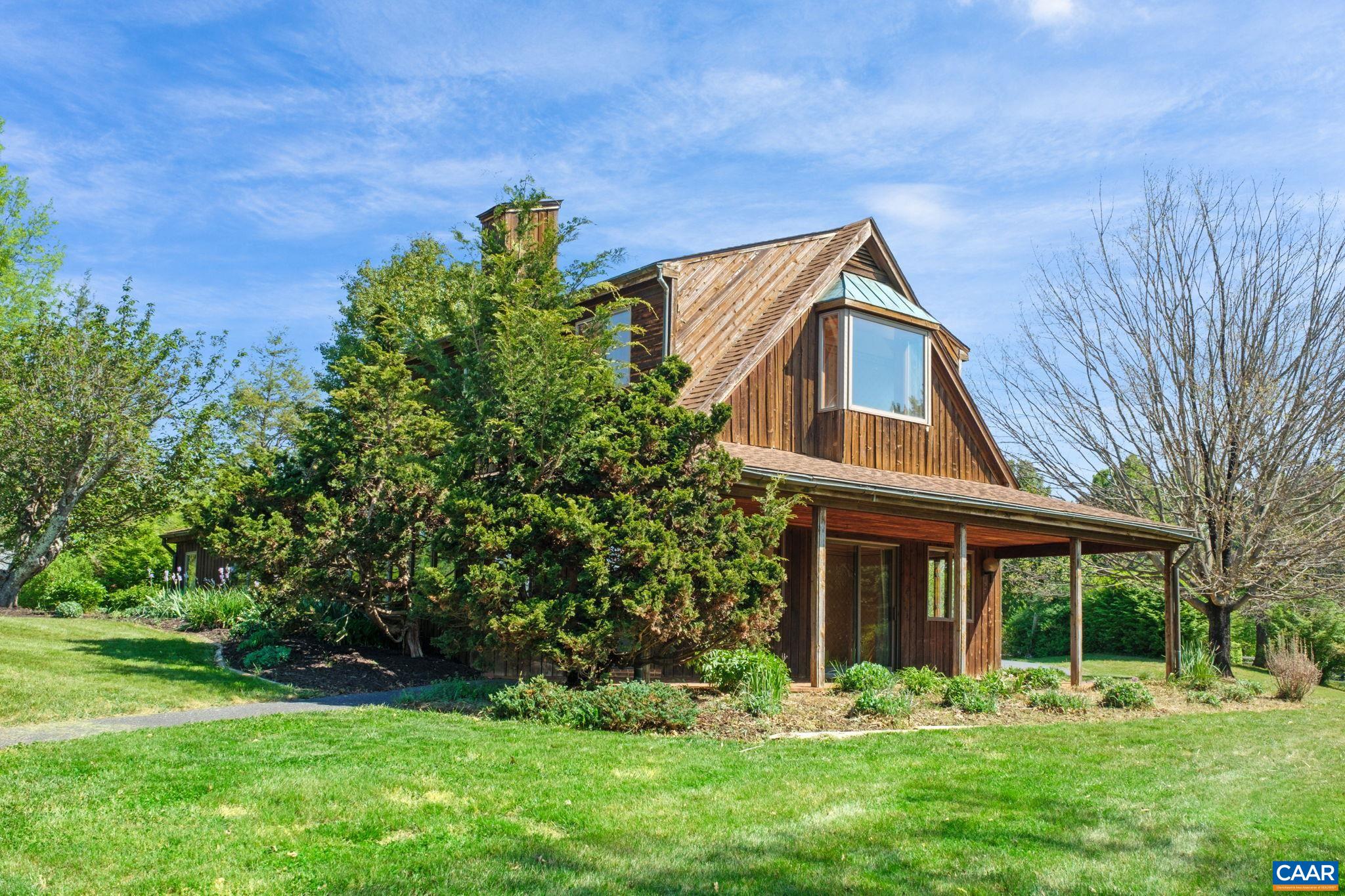 18 PROVIDENCE LN
