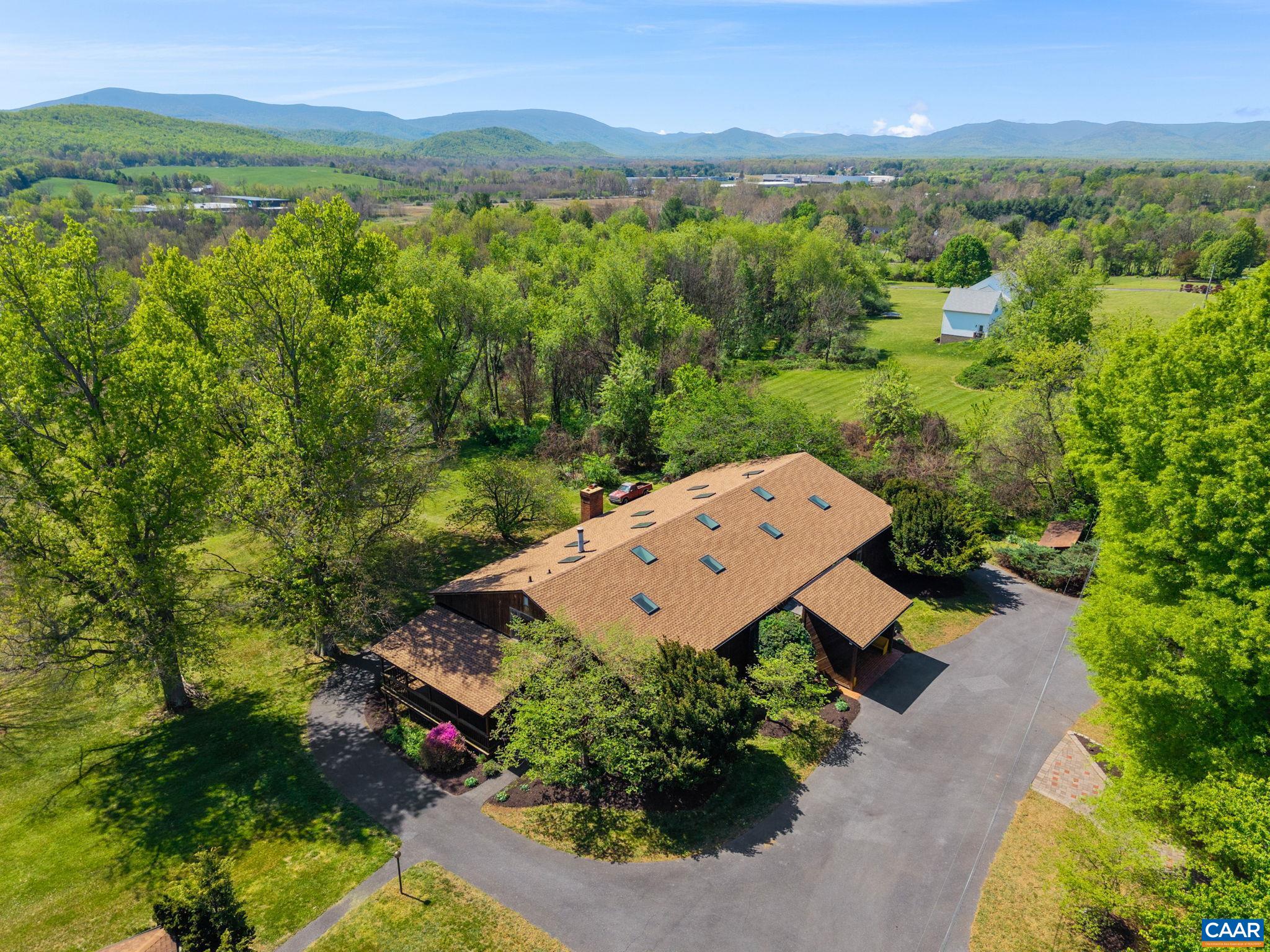 18 PROVIDENCE LN