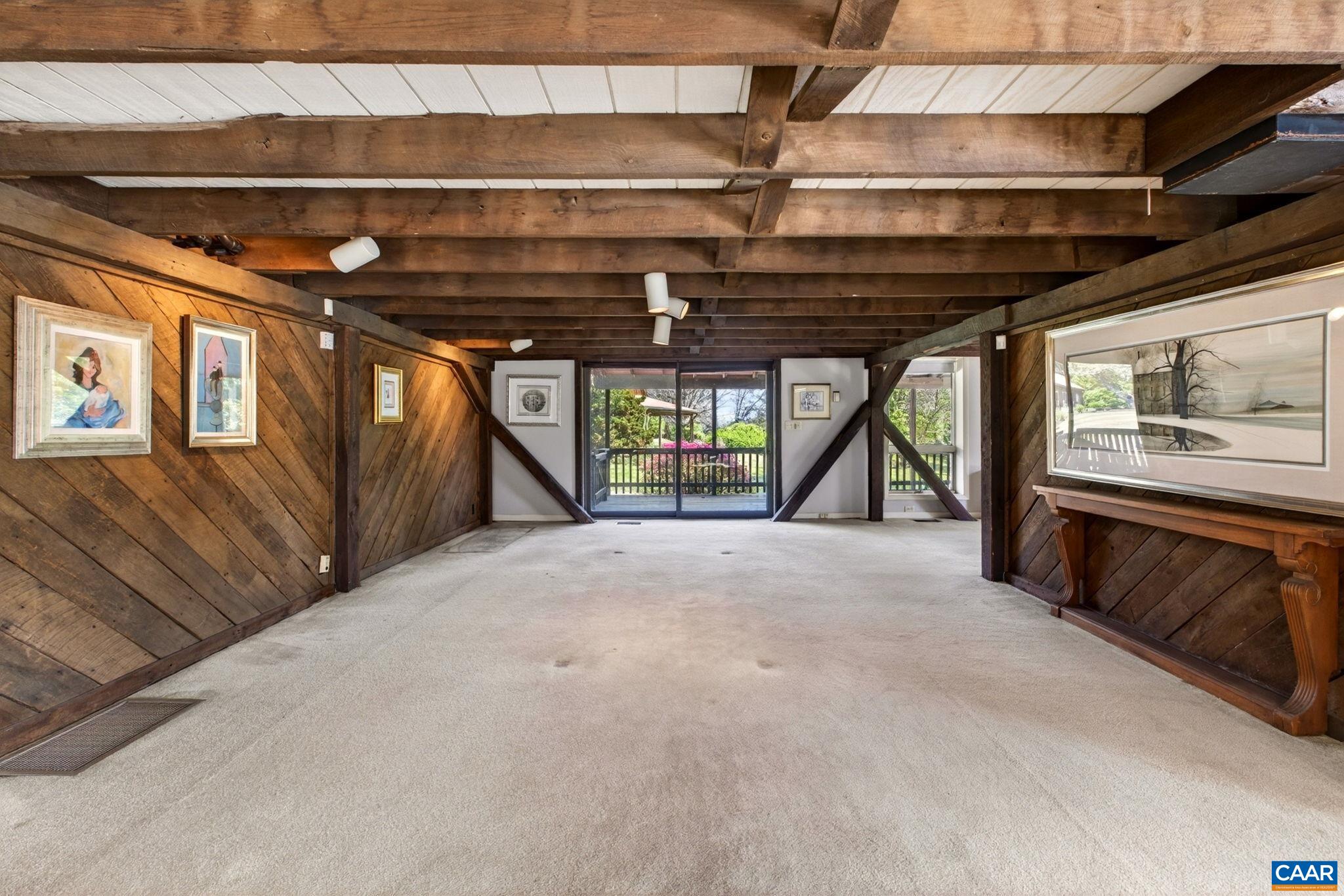 18 PROVIDENCE LN