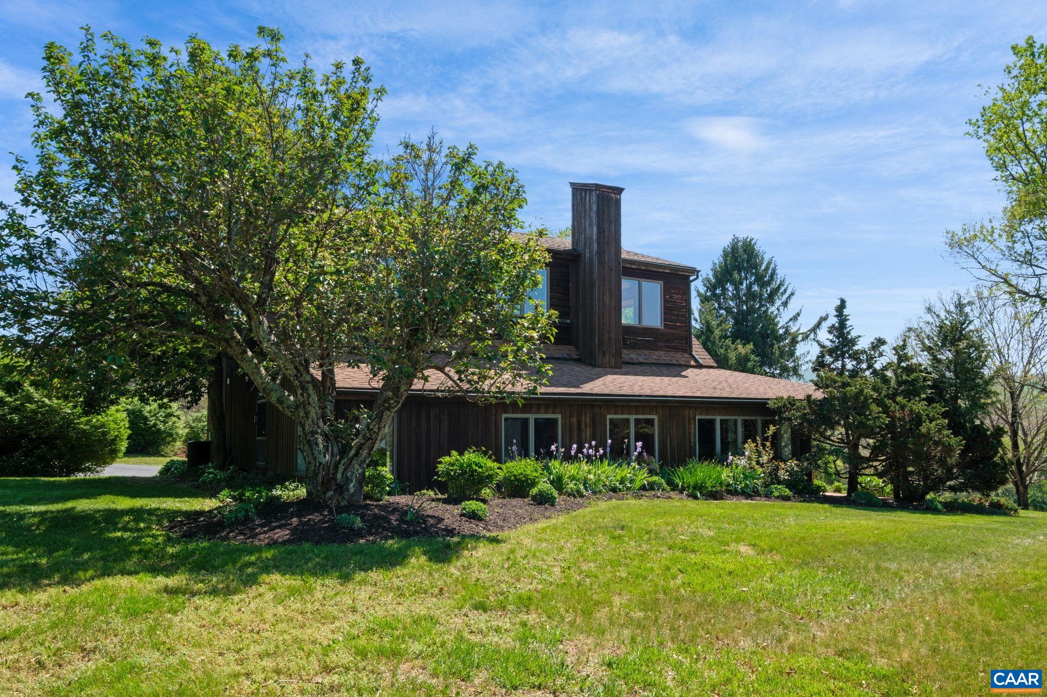 18 PROVIDENCE LN