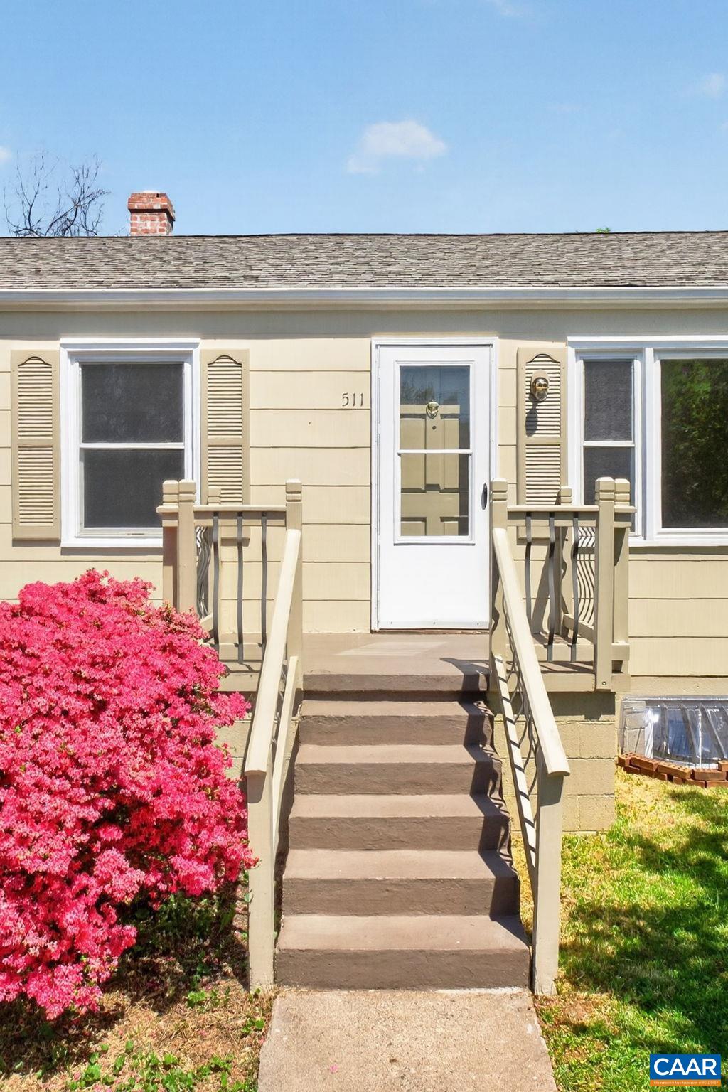 511 STONEHENGE AVE