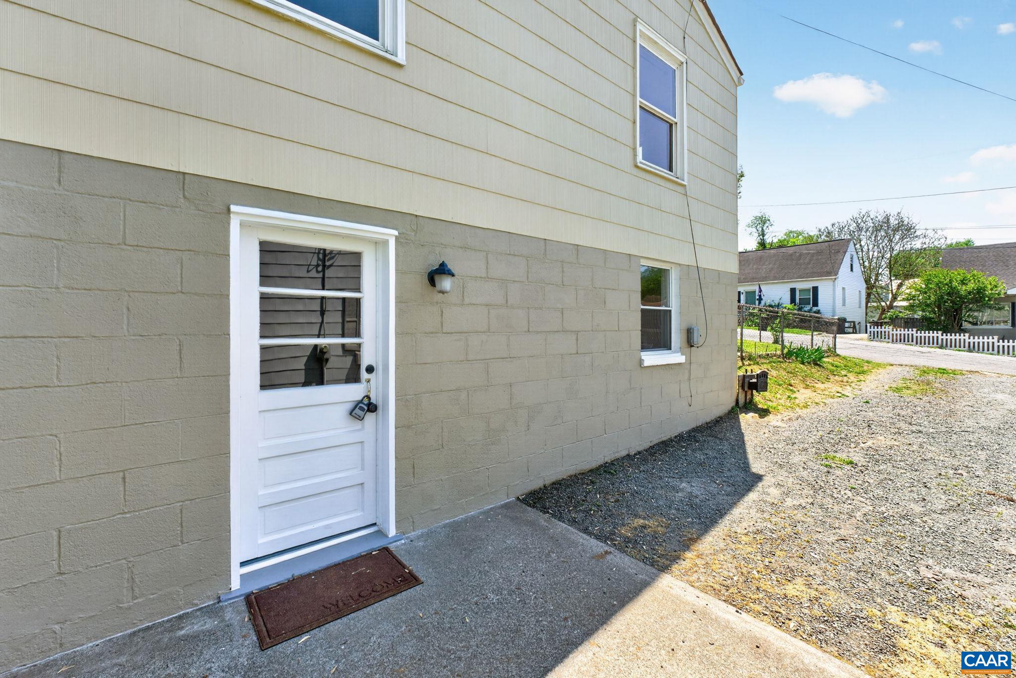 511 STONEHENGE AVE