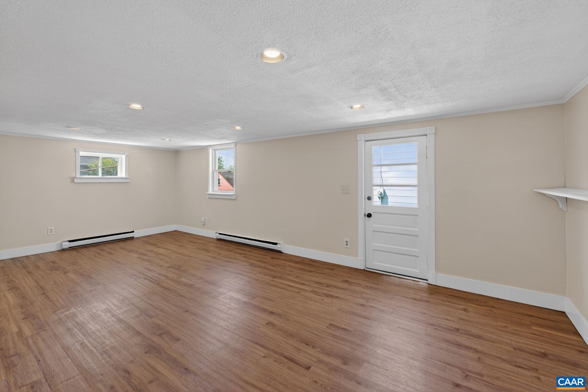 511 STONEHENGE AVE