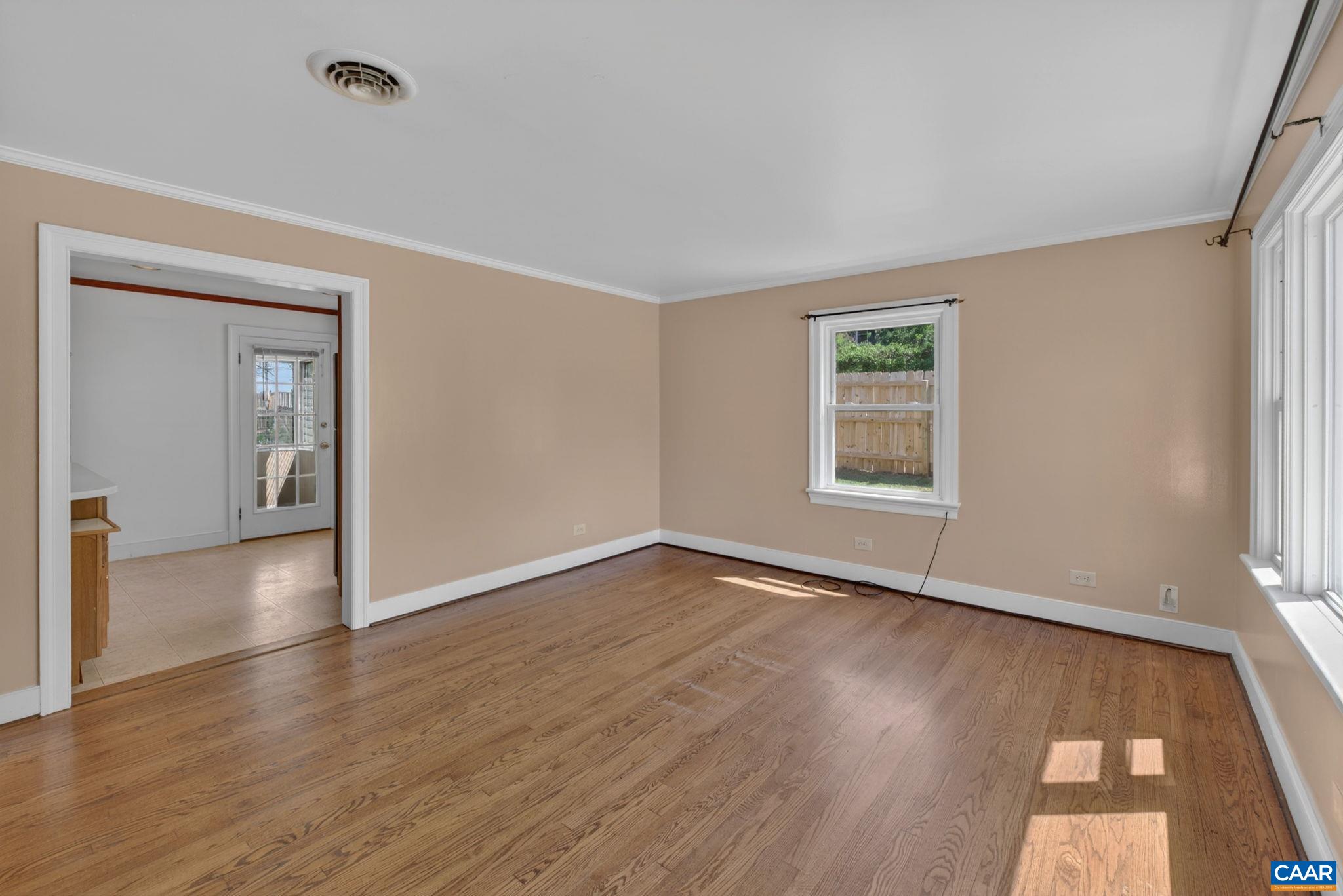 511 STONEHENGE AVE