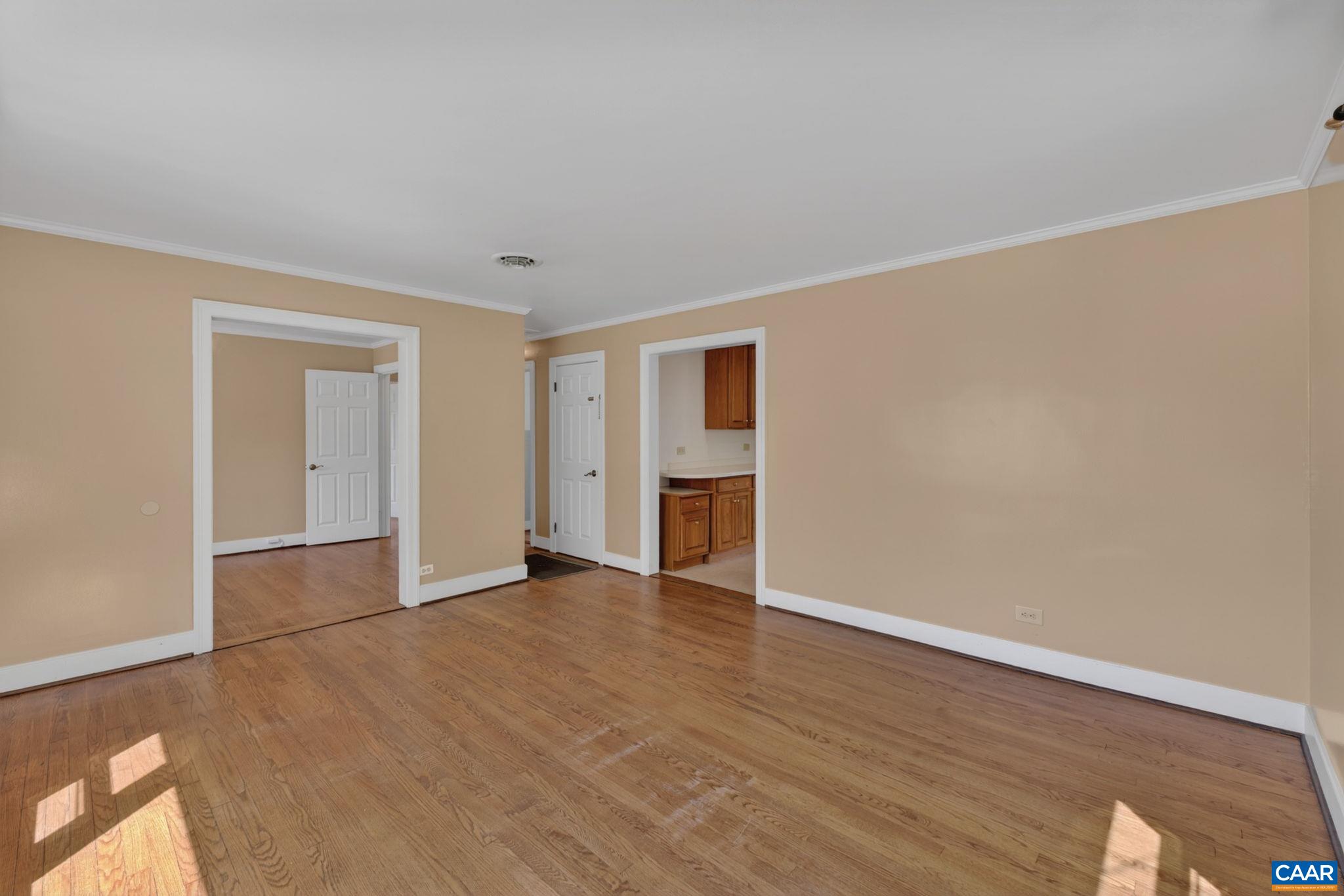 511 STONEHENGE AVE