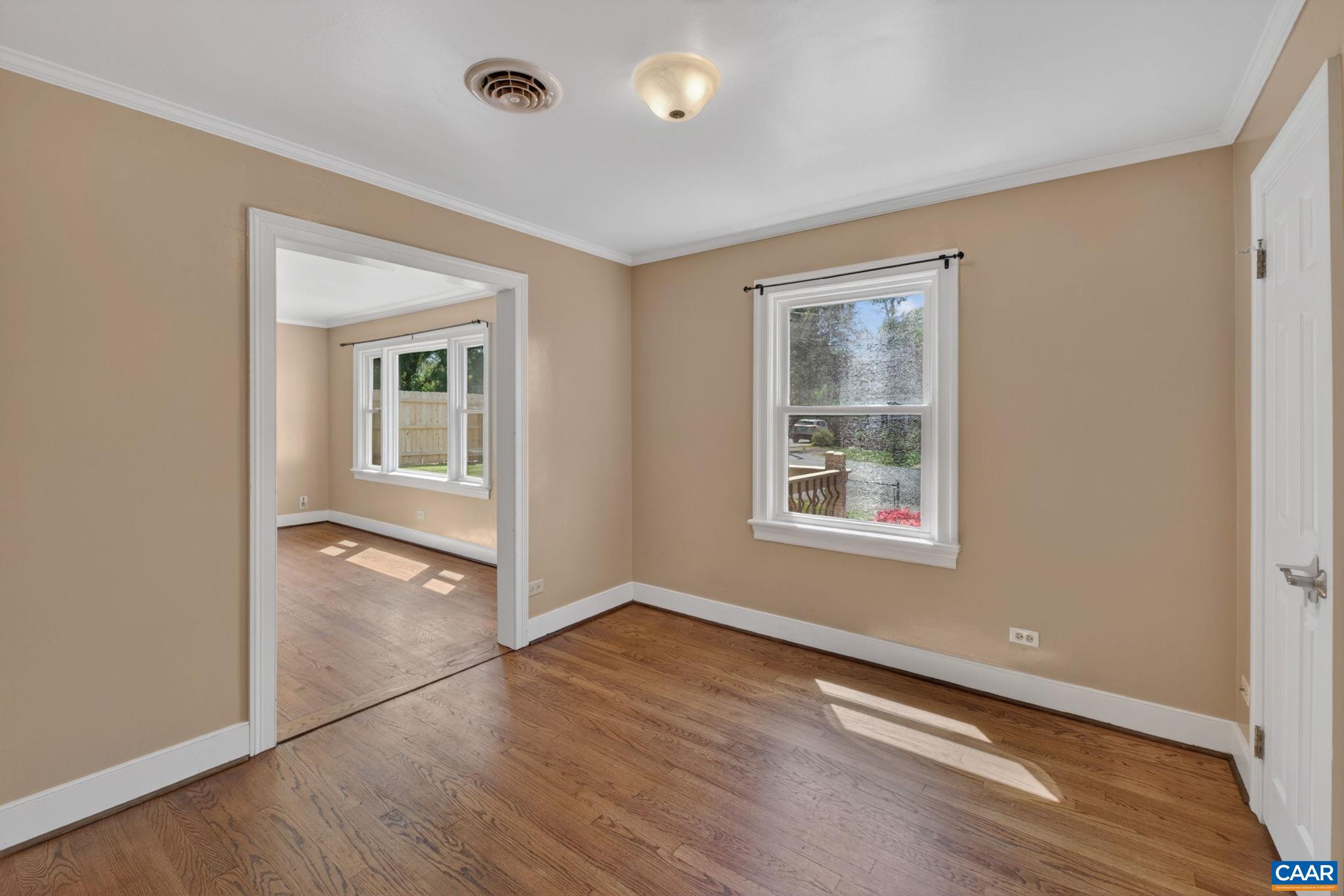 511 STONEHENGE AVE