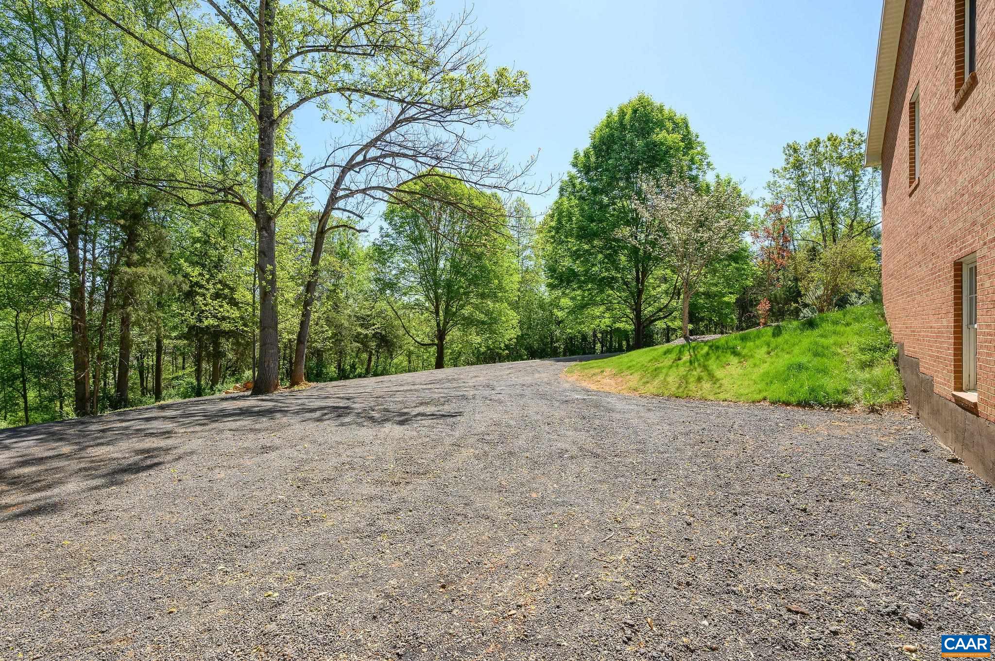 4568 ROCKFISH GAP TPKE