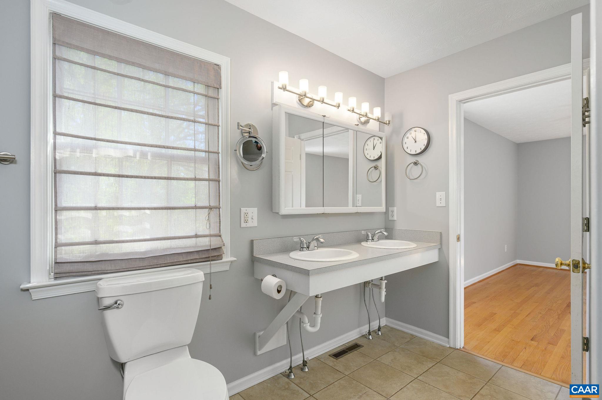 4568 ROCKFISH GAP TPKE