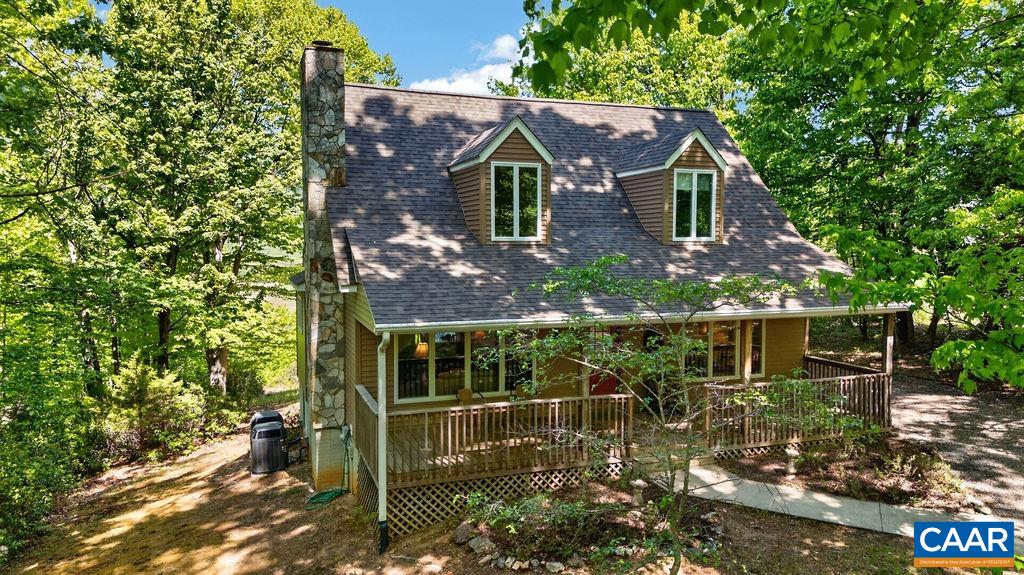 93 HONEY LOCUST LN