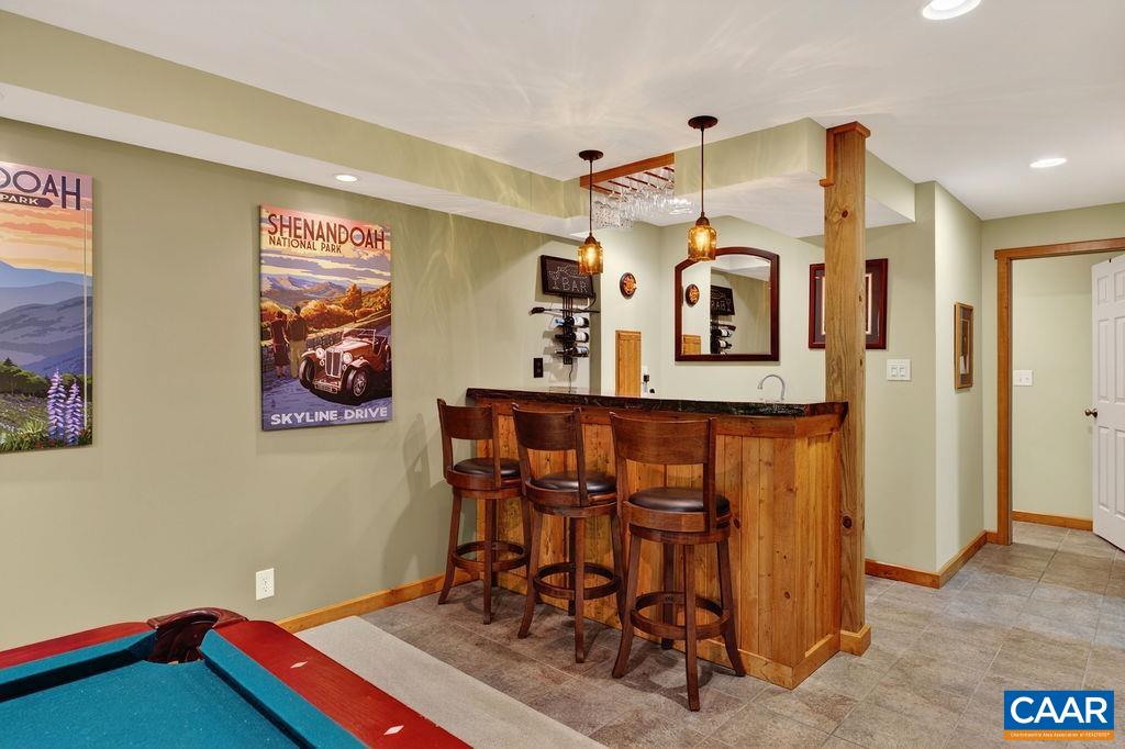93 HONEY LOCUST LN