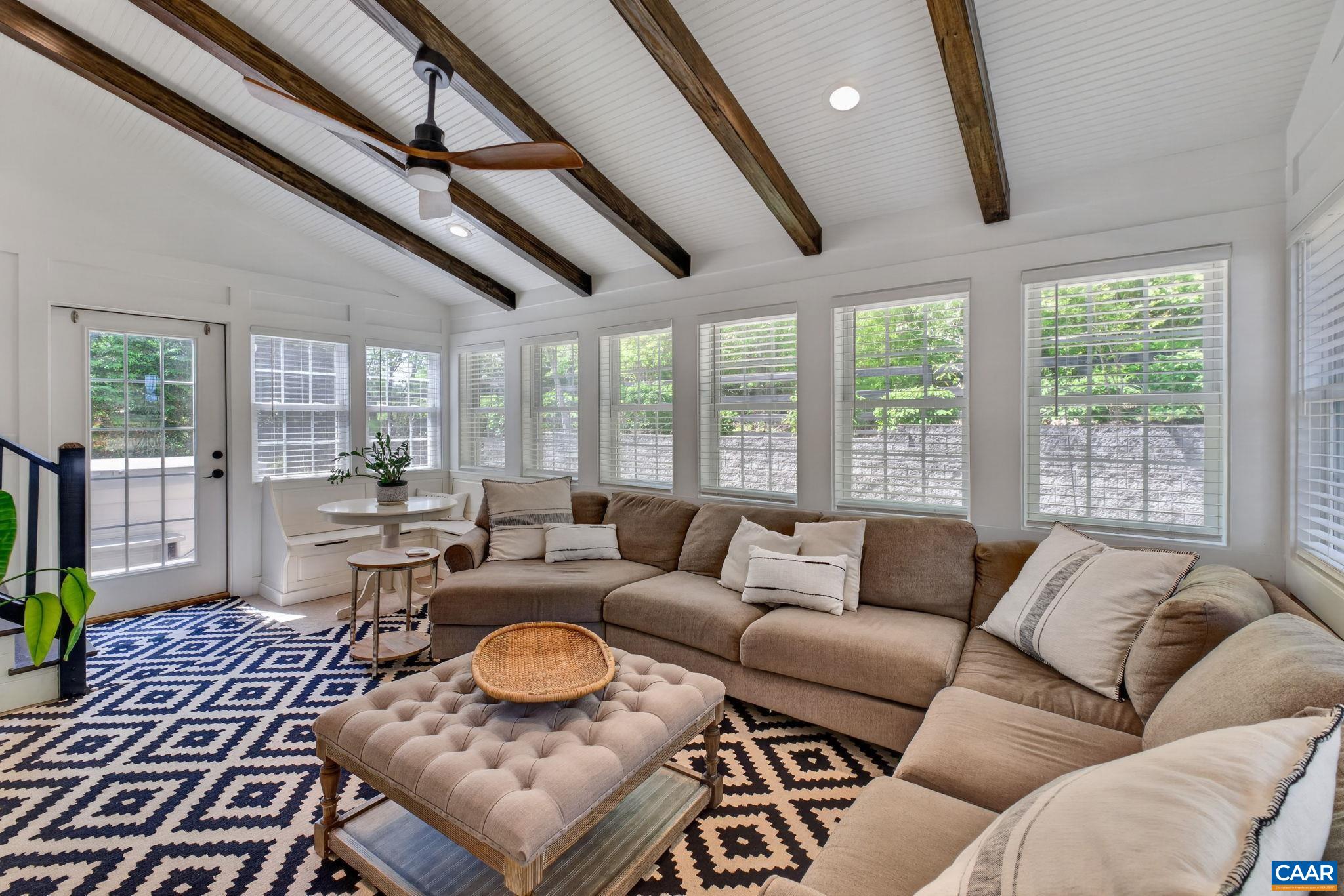 2825 SHANNON GLEN CT