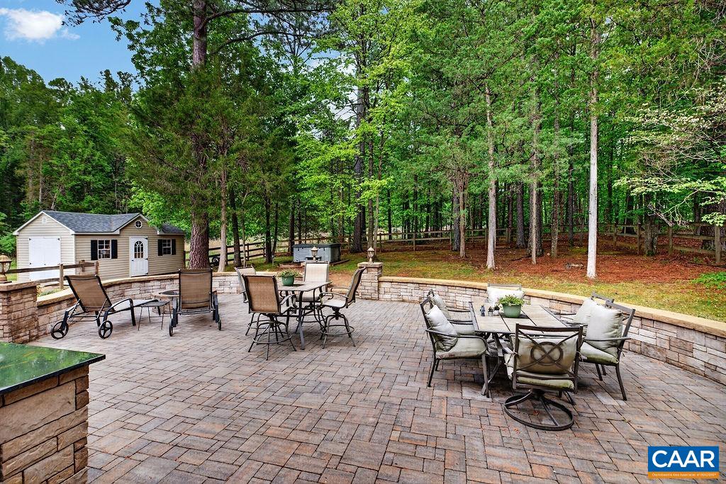 1300 WEST LEIGH DR