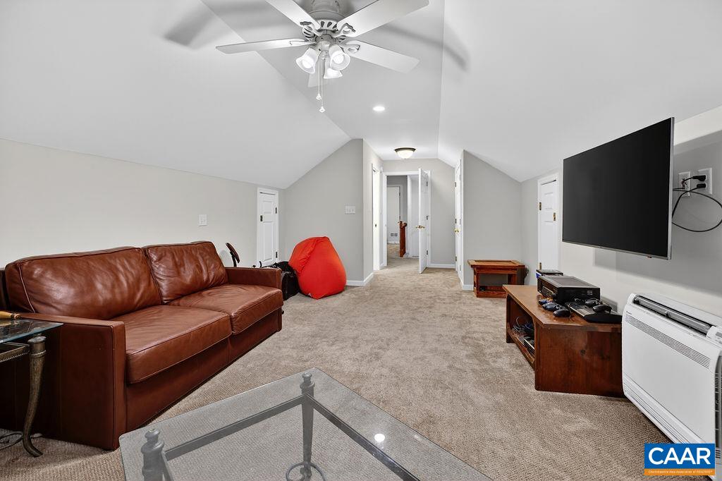 1300 WEST LEIGH DR