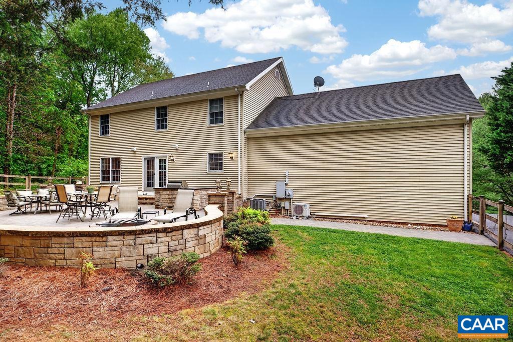 1300 WEST LEIGH DR