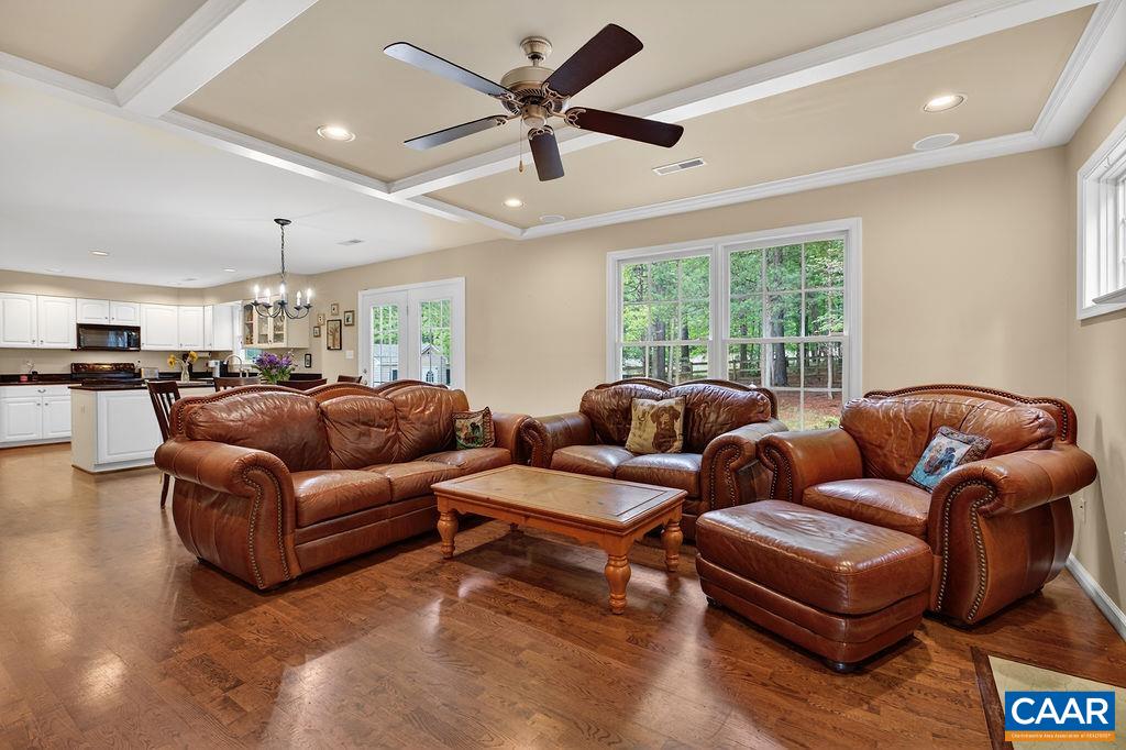 1300 WEST LEIGH DR