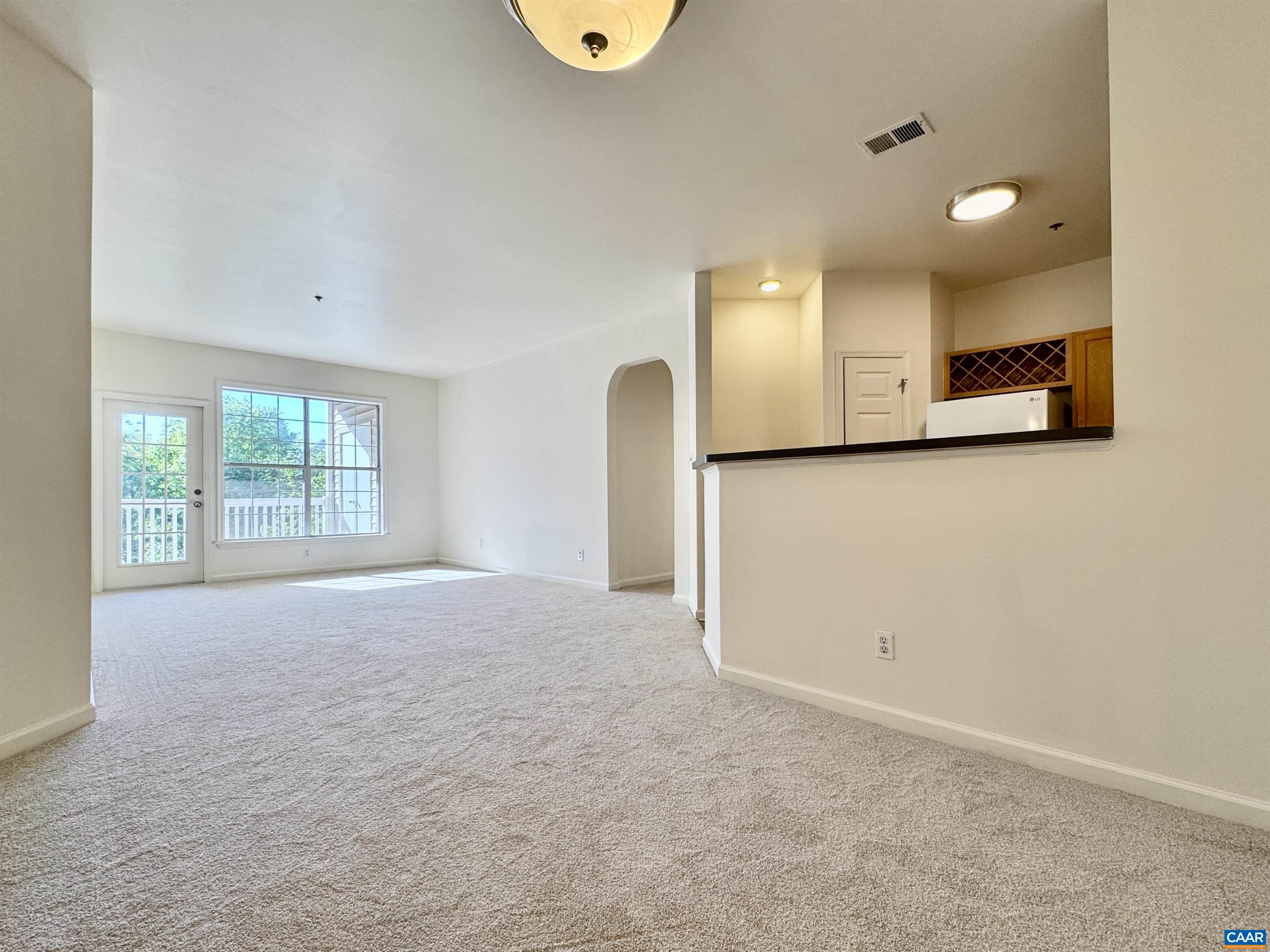 300 RIVERBEND DR Unit: 2A