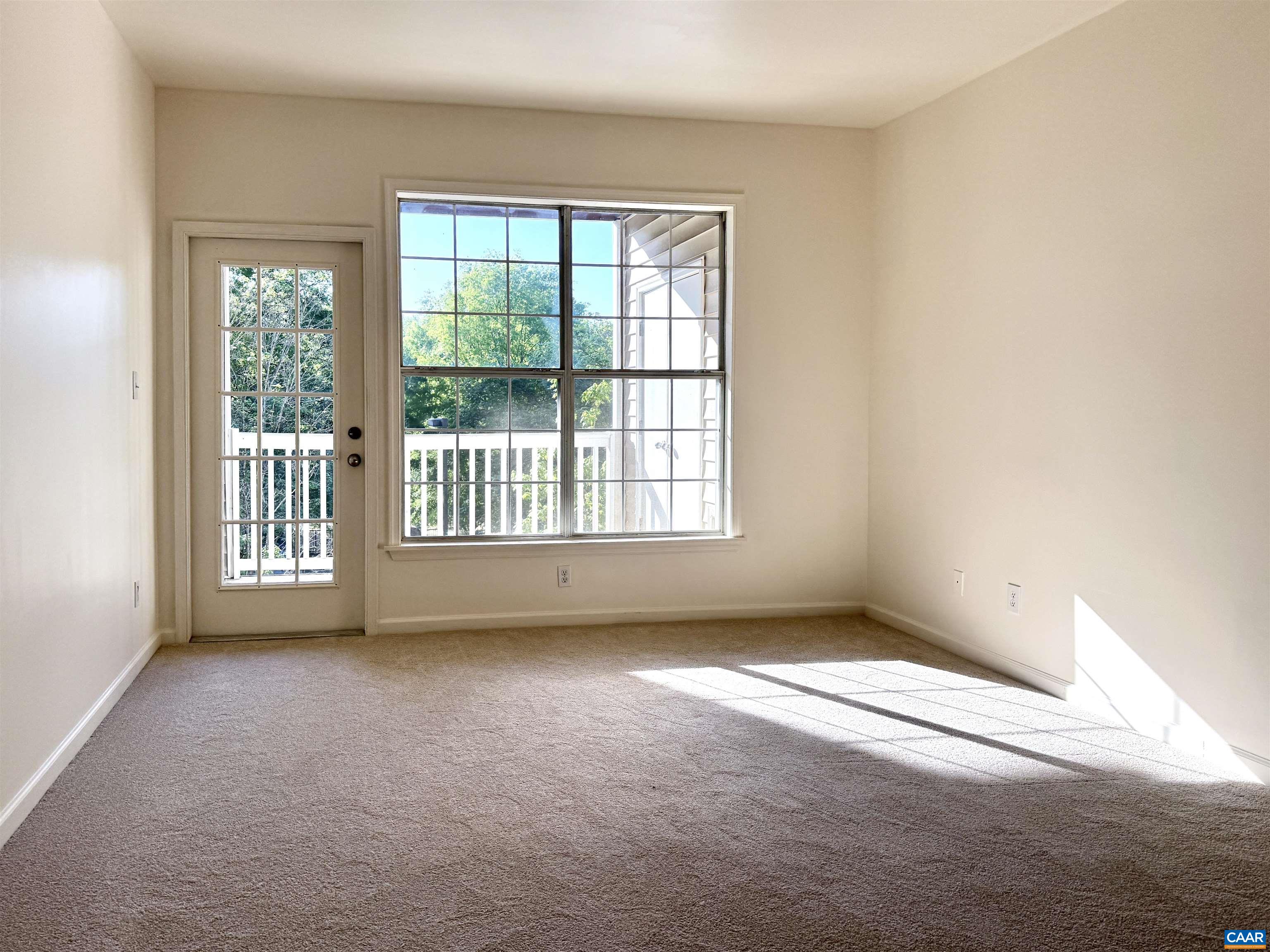 300 RIVERBEND DR Unit: 2A