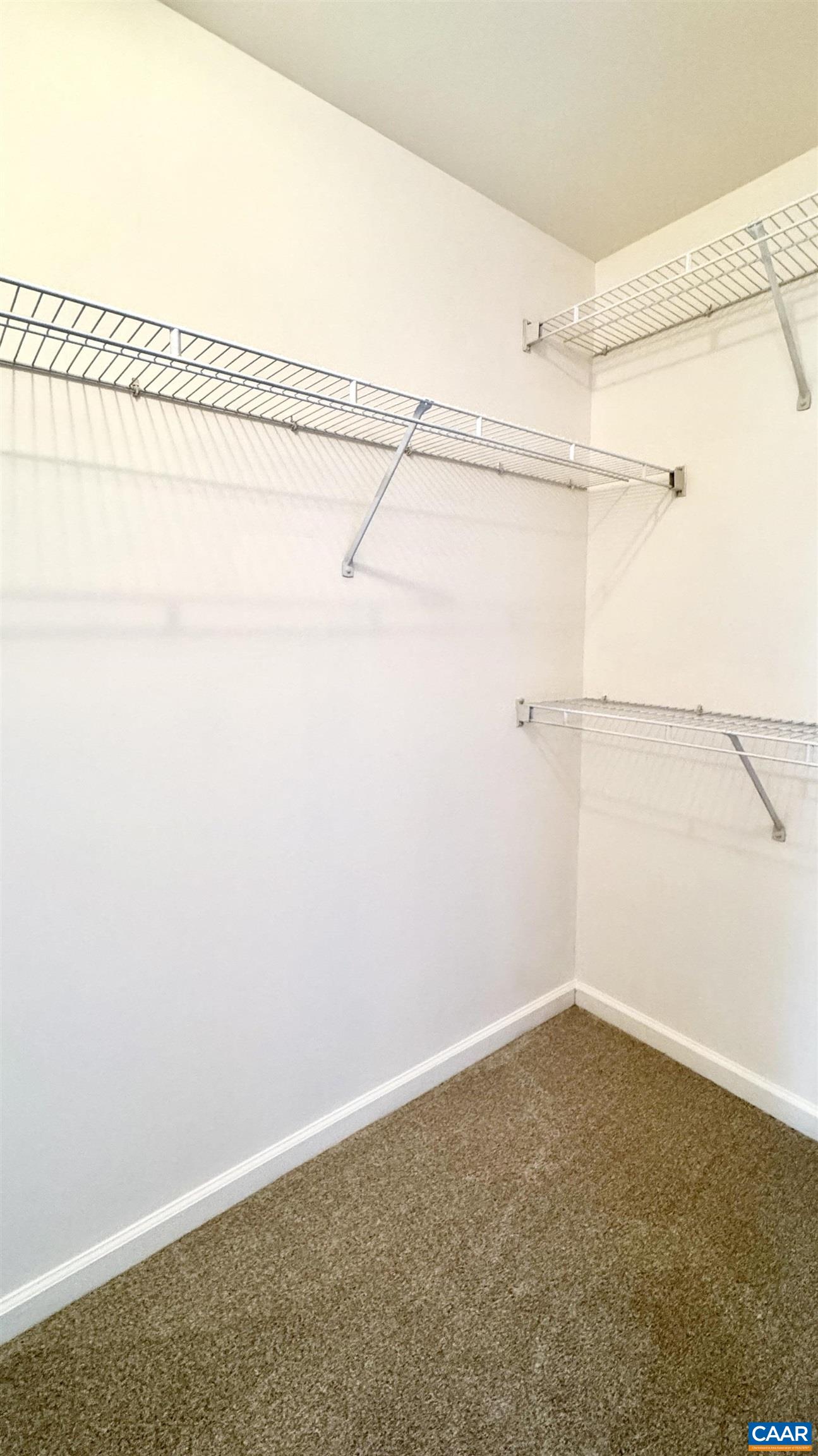 300 RIVERBEND DR Unit: 2A