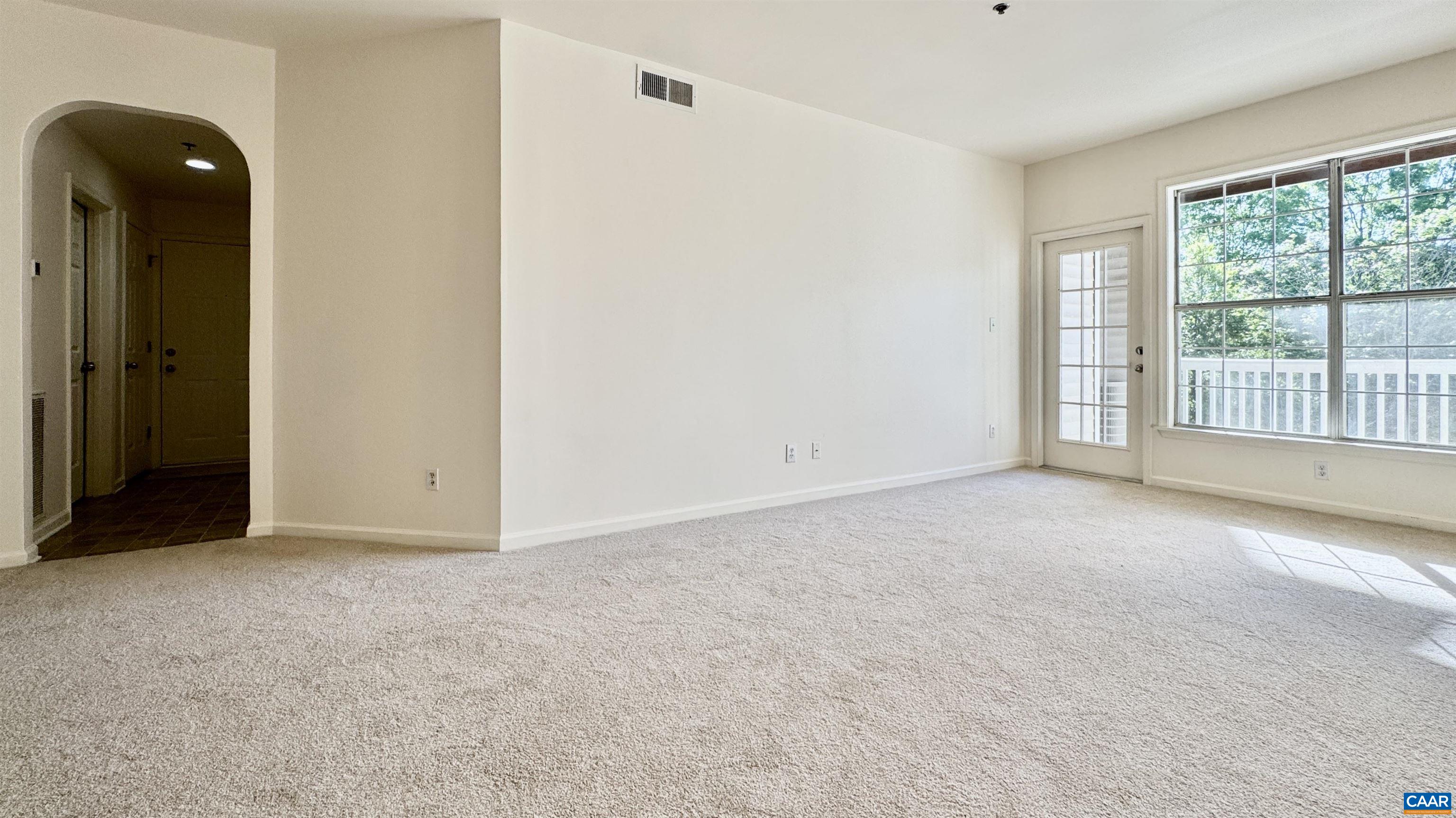 300 RIVERBEND DR Unit: 2A