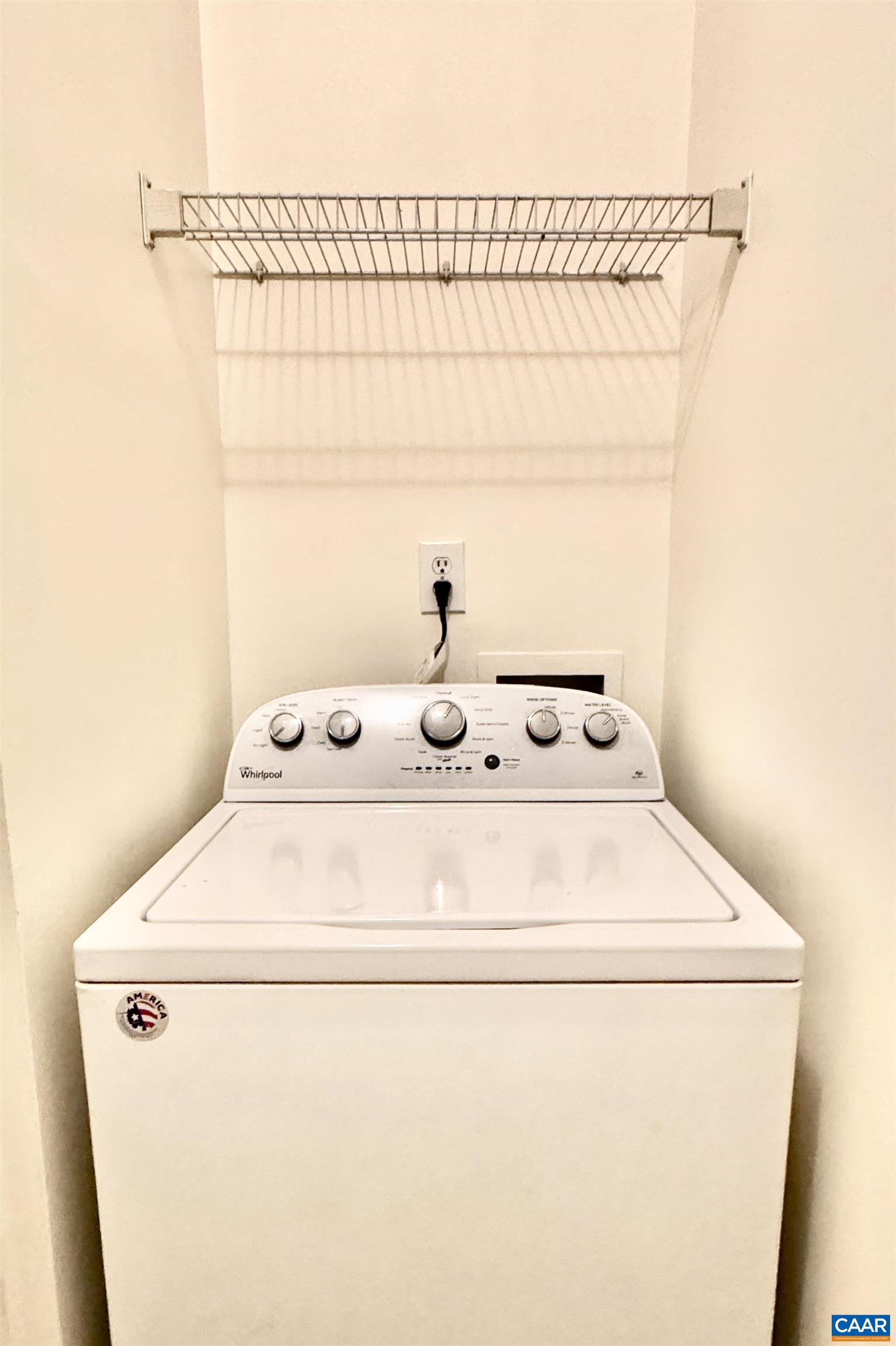 300 RIVERBEND DR Unit: 2A