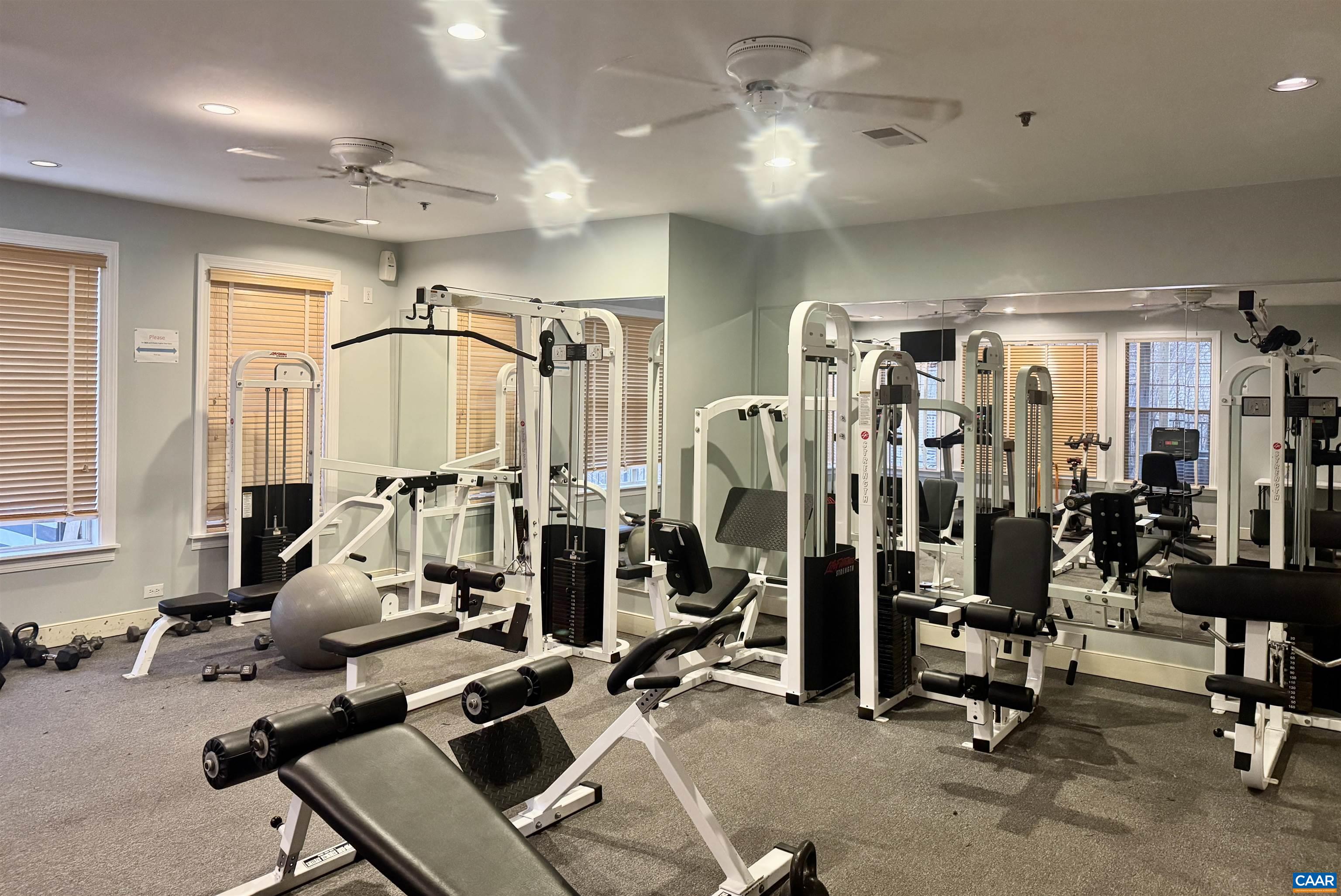 300 RIVERBEND DR Unit: 2A