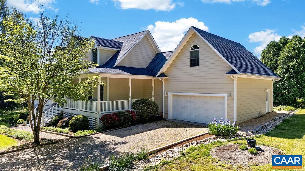 946 STONEY CREEK EAST