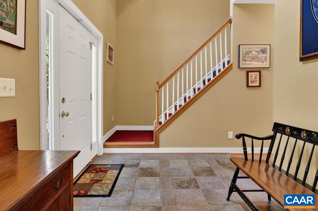 946 STONEY CREEK EAST