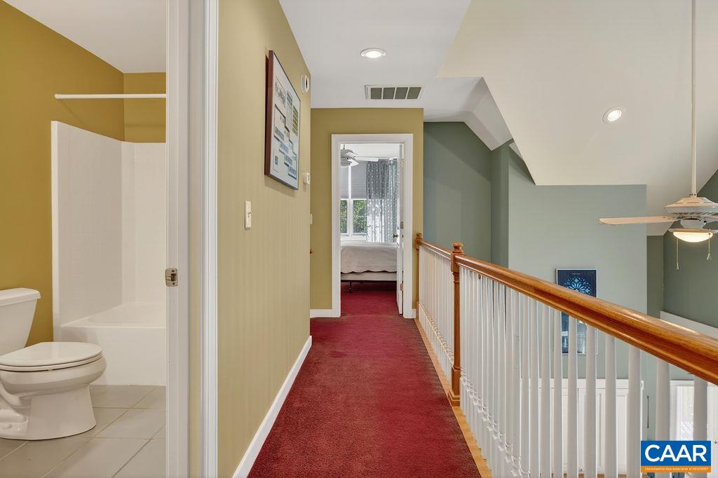 946 STONEY CREEK EAST