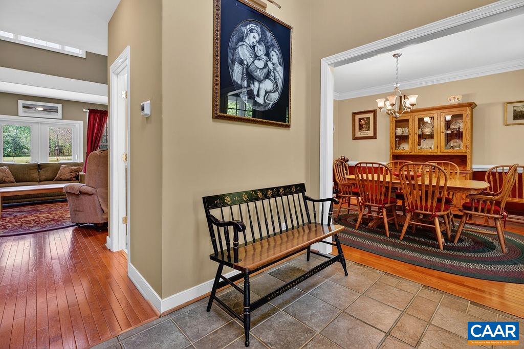 946 STONEY CREEK EAST