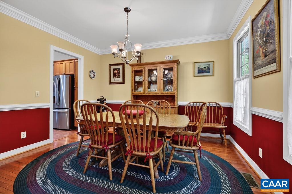 946 STONEY CREEK EAST