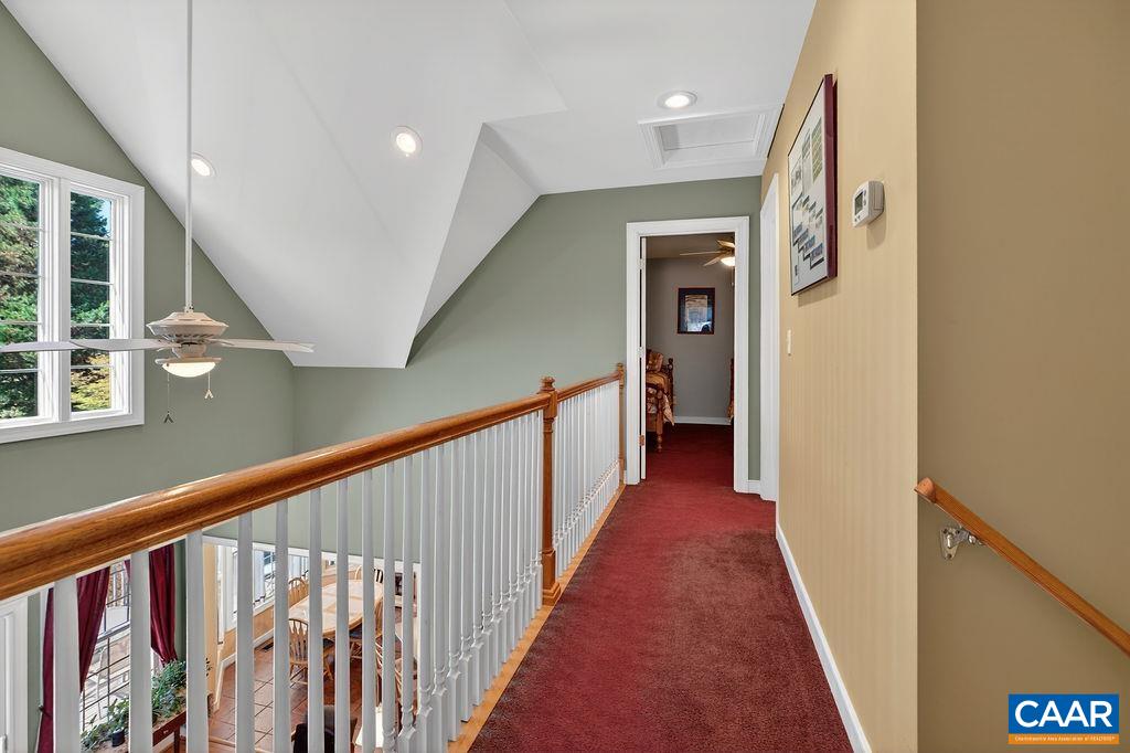 946 STONEY CREEK EAST