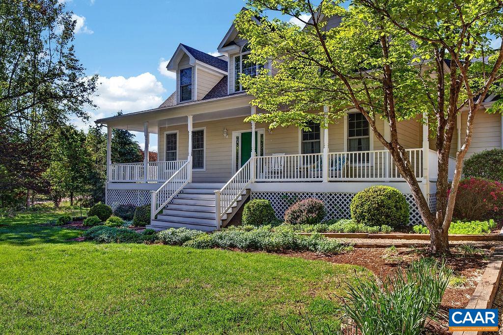 946 STONEY CREEK EAST