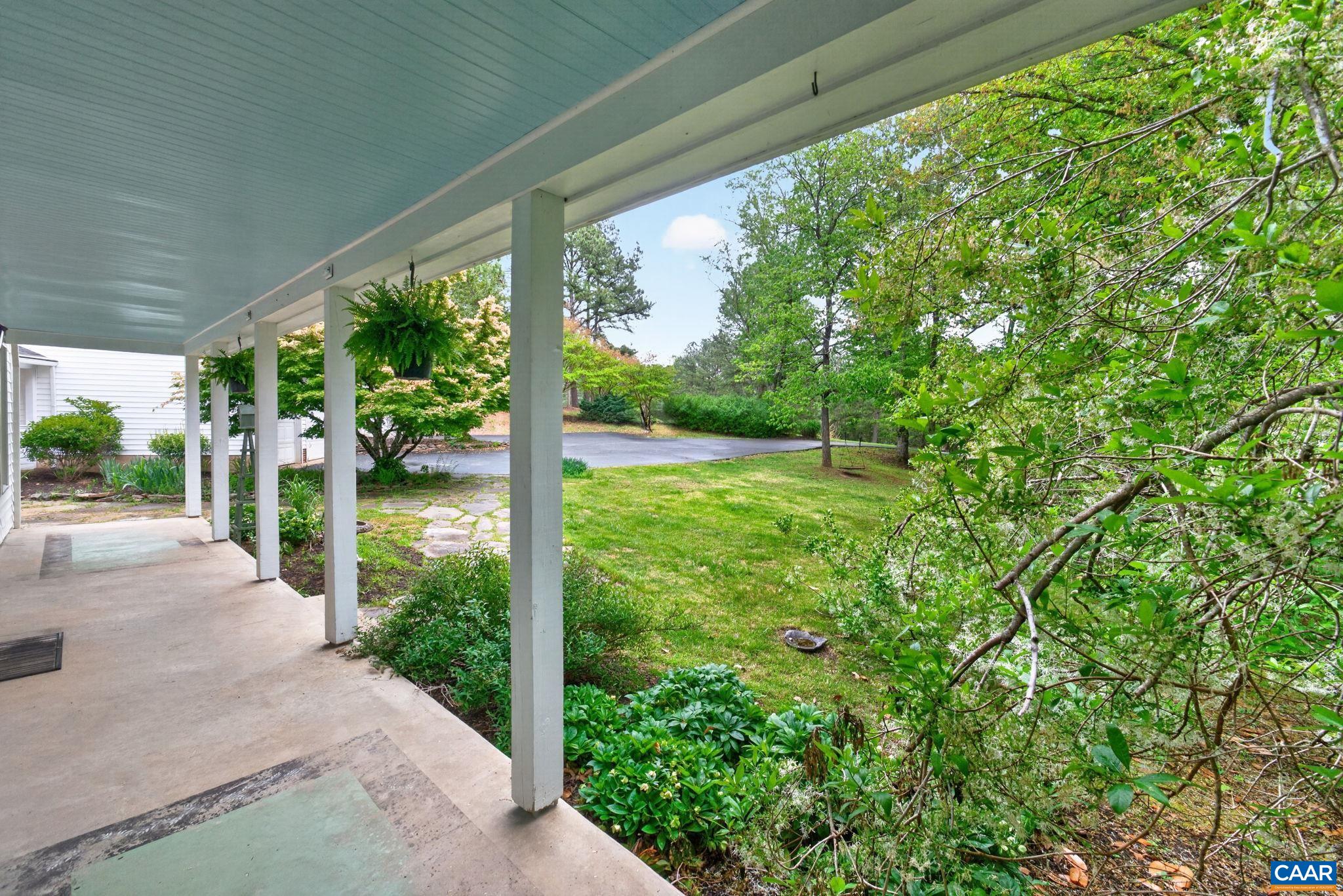 1206 SOUTH KESWICK DR
