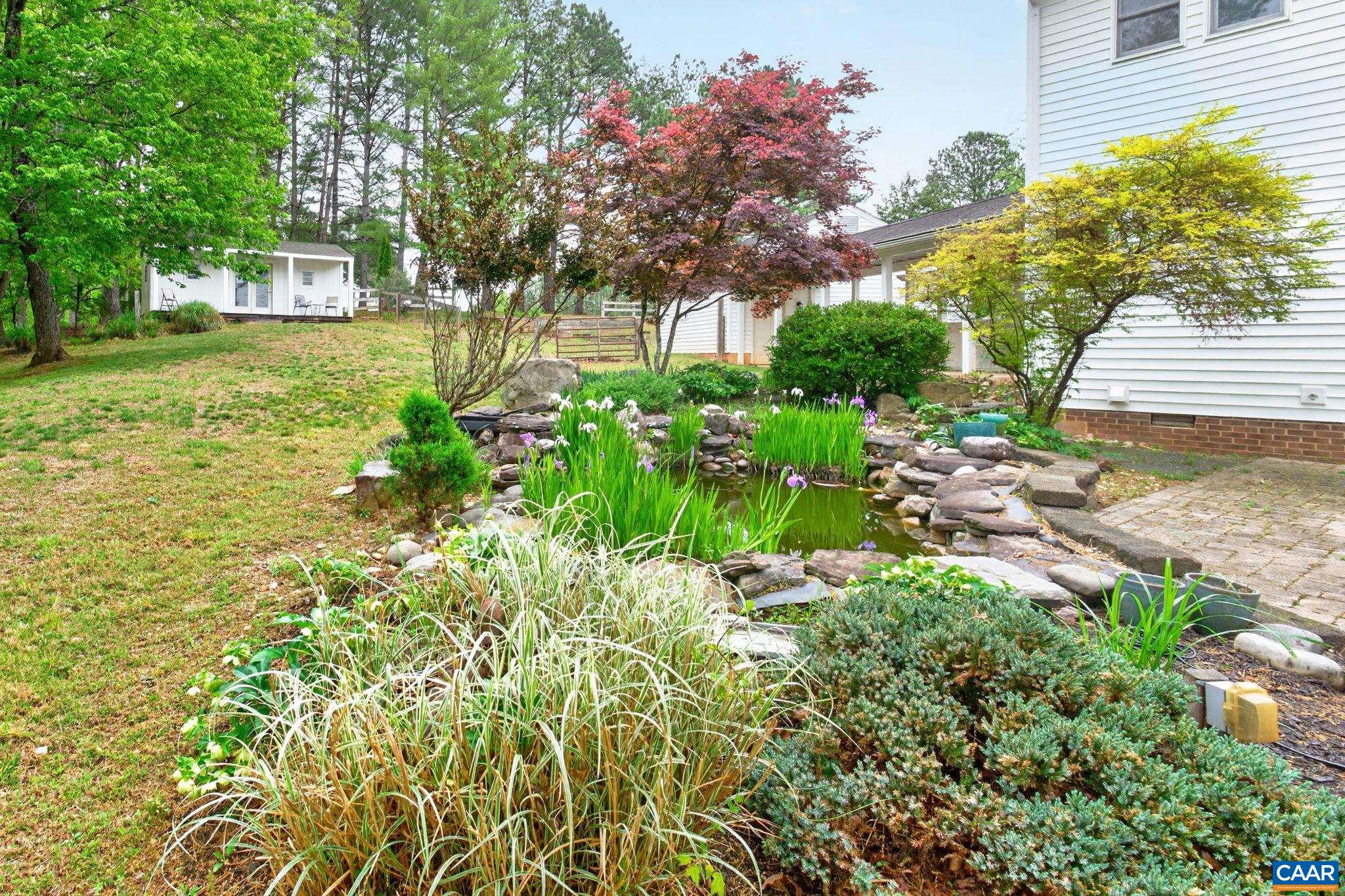 1206 SOUTH KESWICK DR