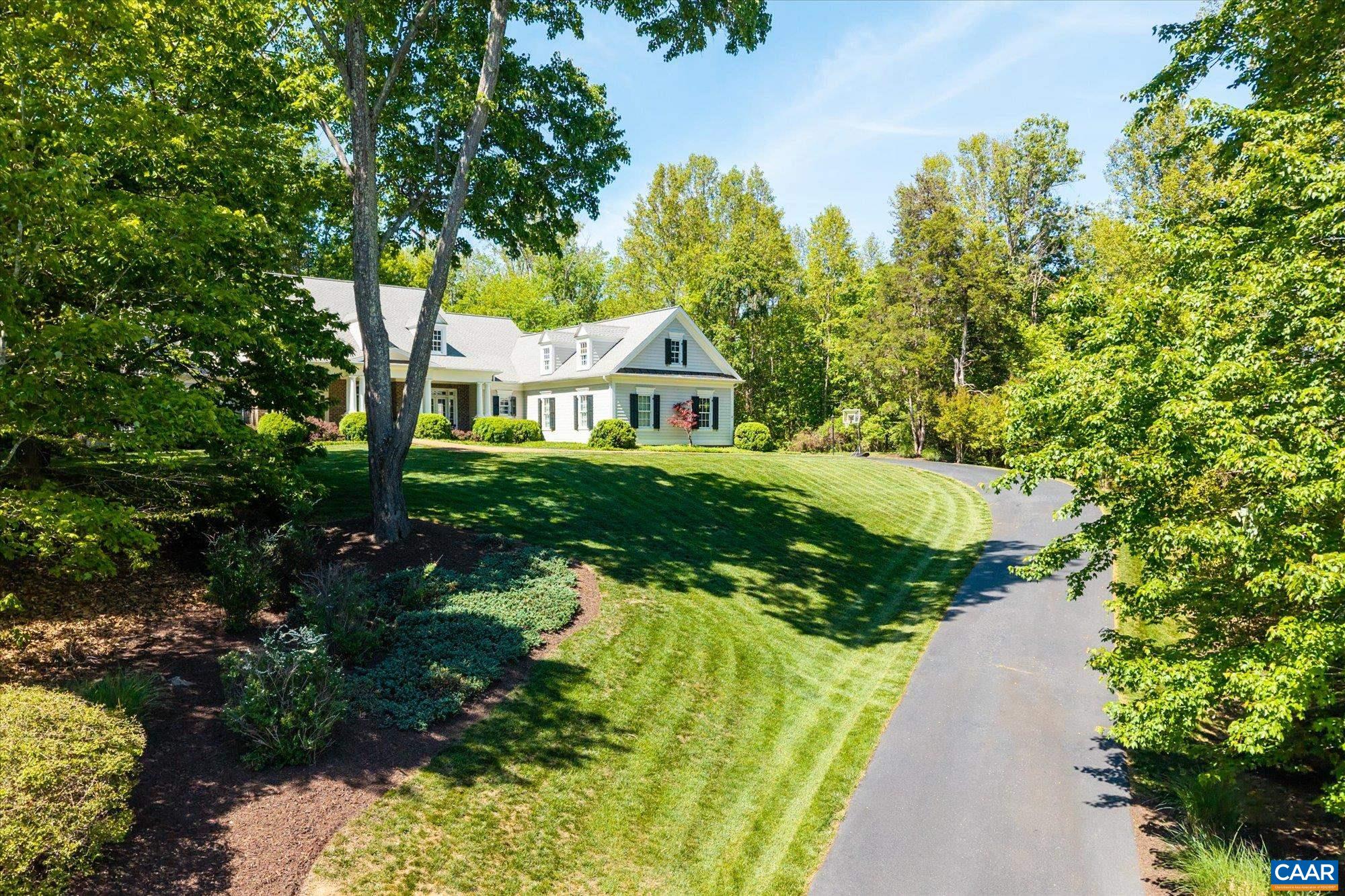 2946 DAVENTRY LN