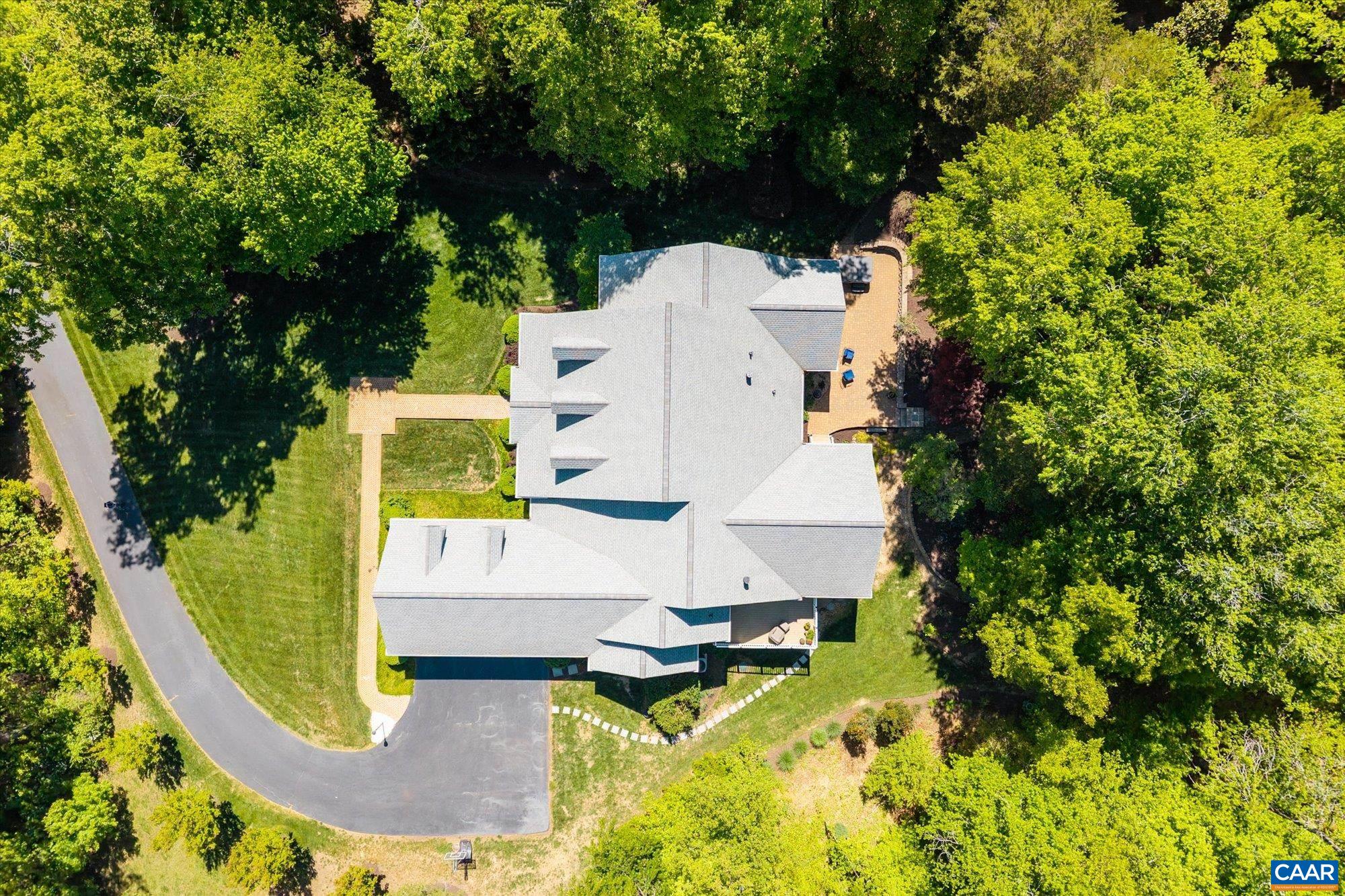 2946 DAVENTRY LN