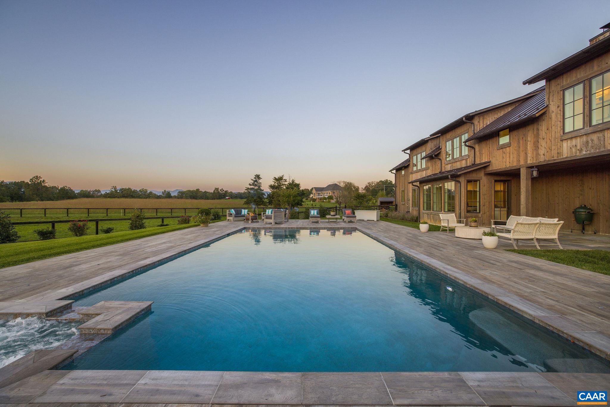 320 BARN HOUSE LN