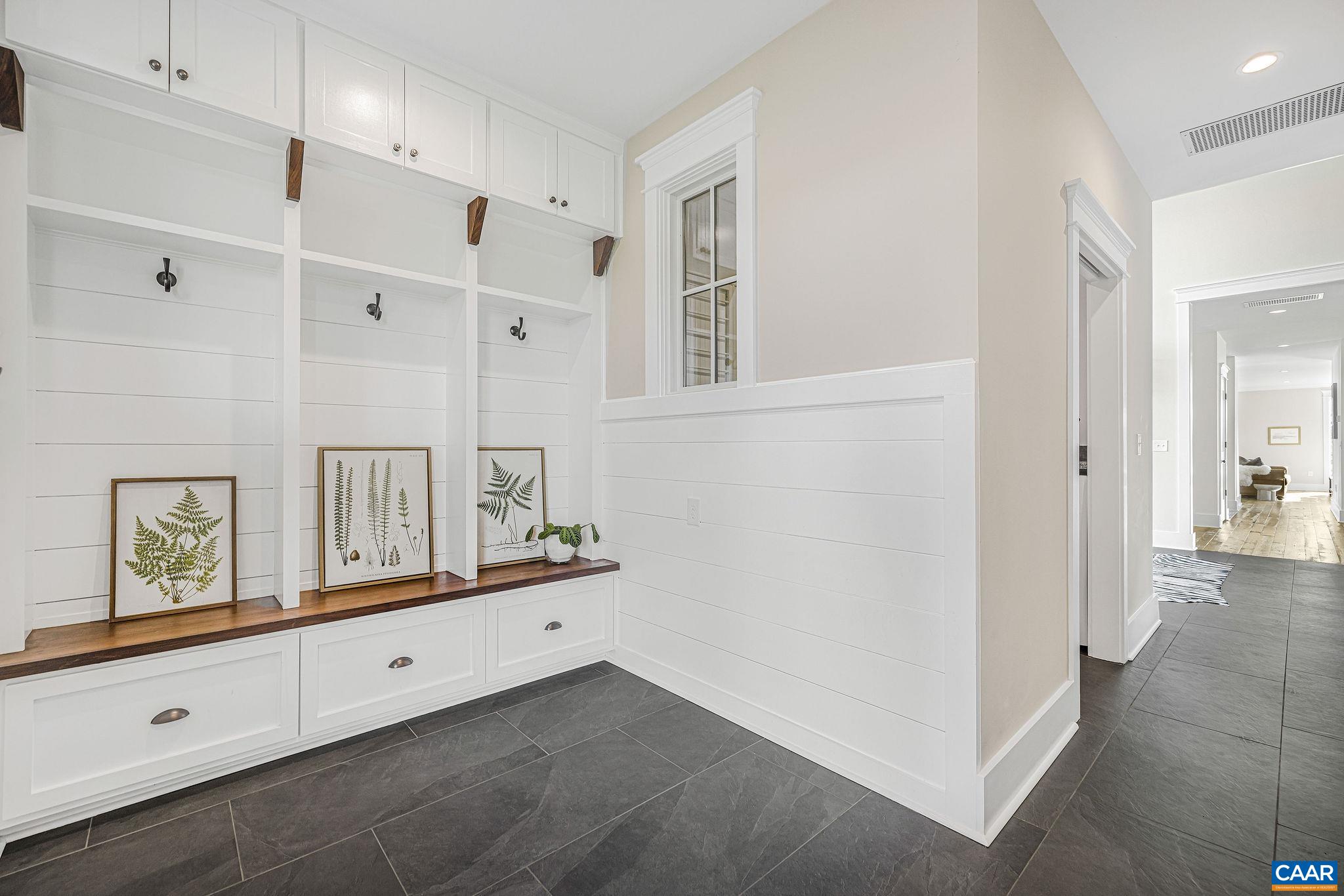320 BARN HOUSE LN
