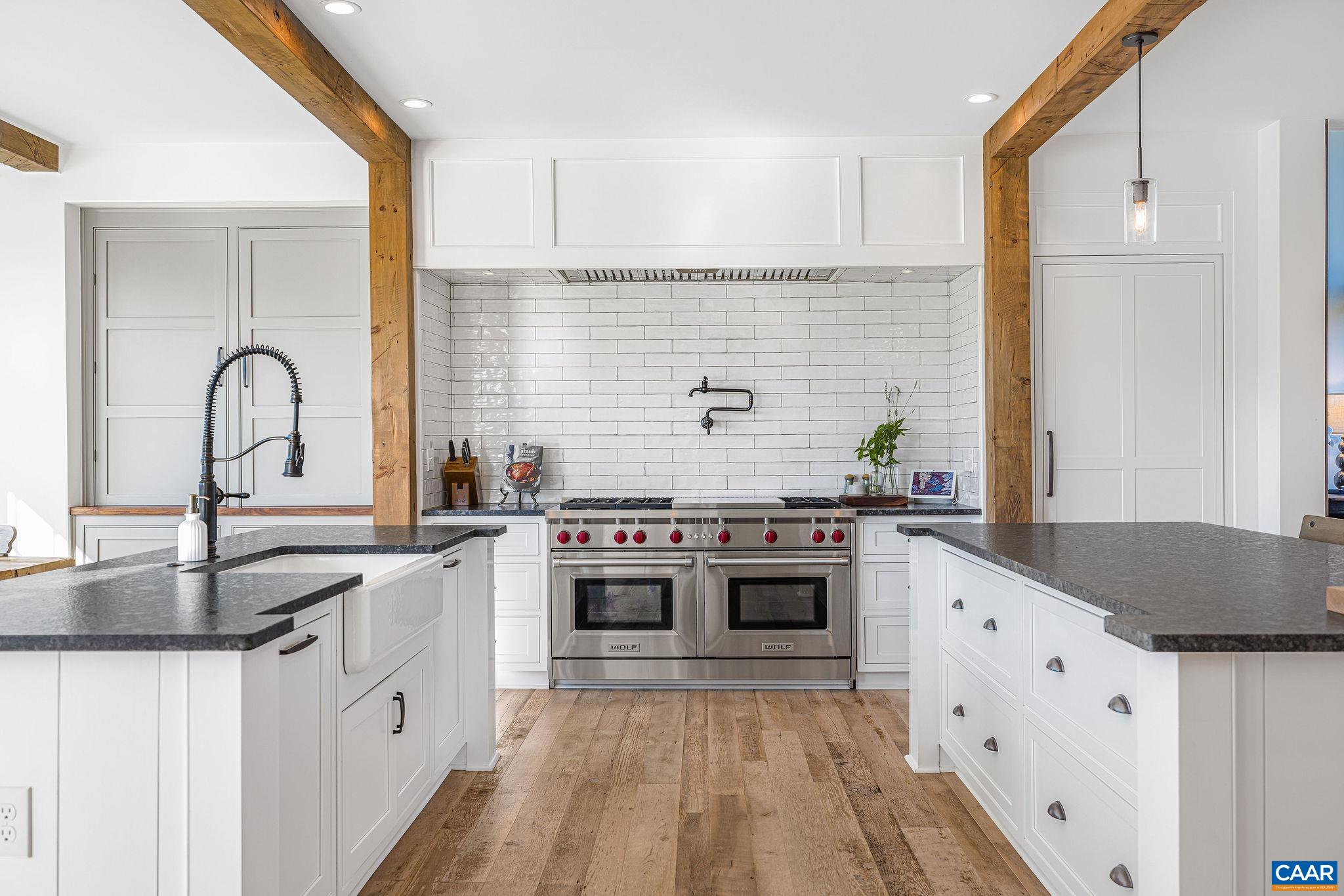 320 BARN HOUSE LN